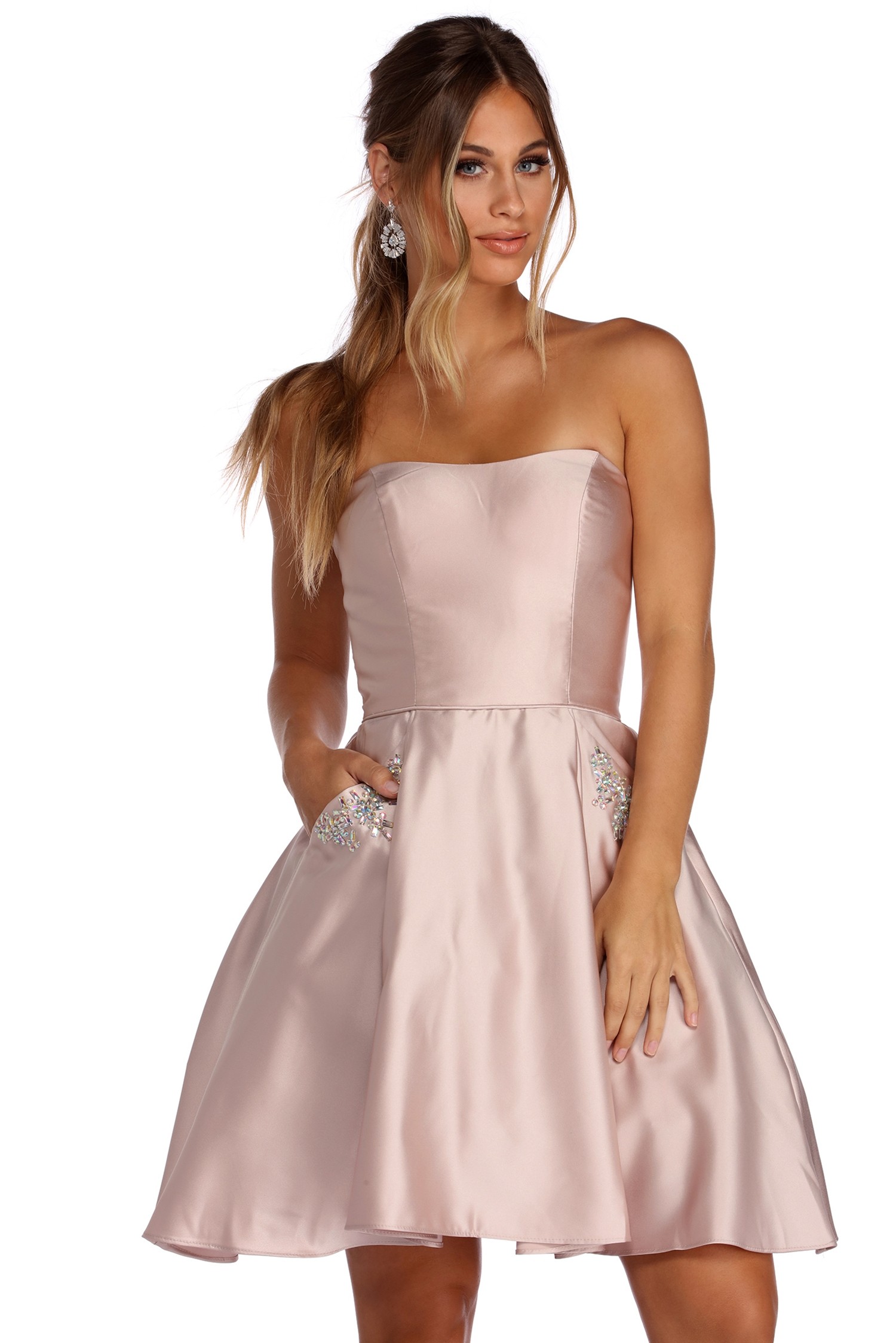 11 Perfect Sadie Hawkins Dresses  What to Wear to a Sadie Hawkins Dance