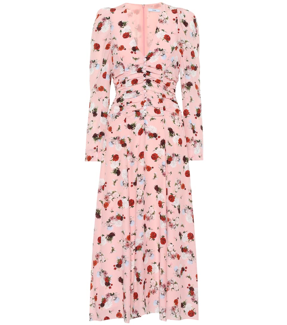pippa middleton pink dress Pippa Middleton is all smiles at Wimbledon in pink, lacey dress