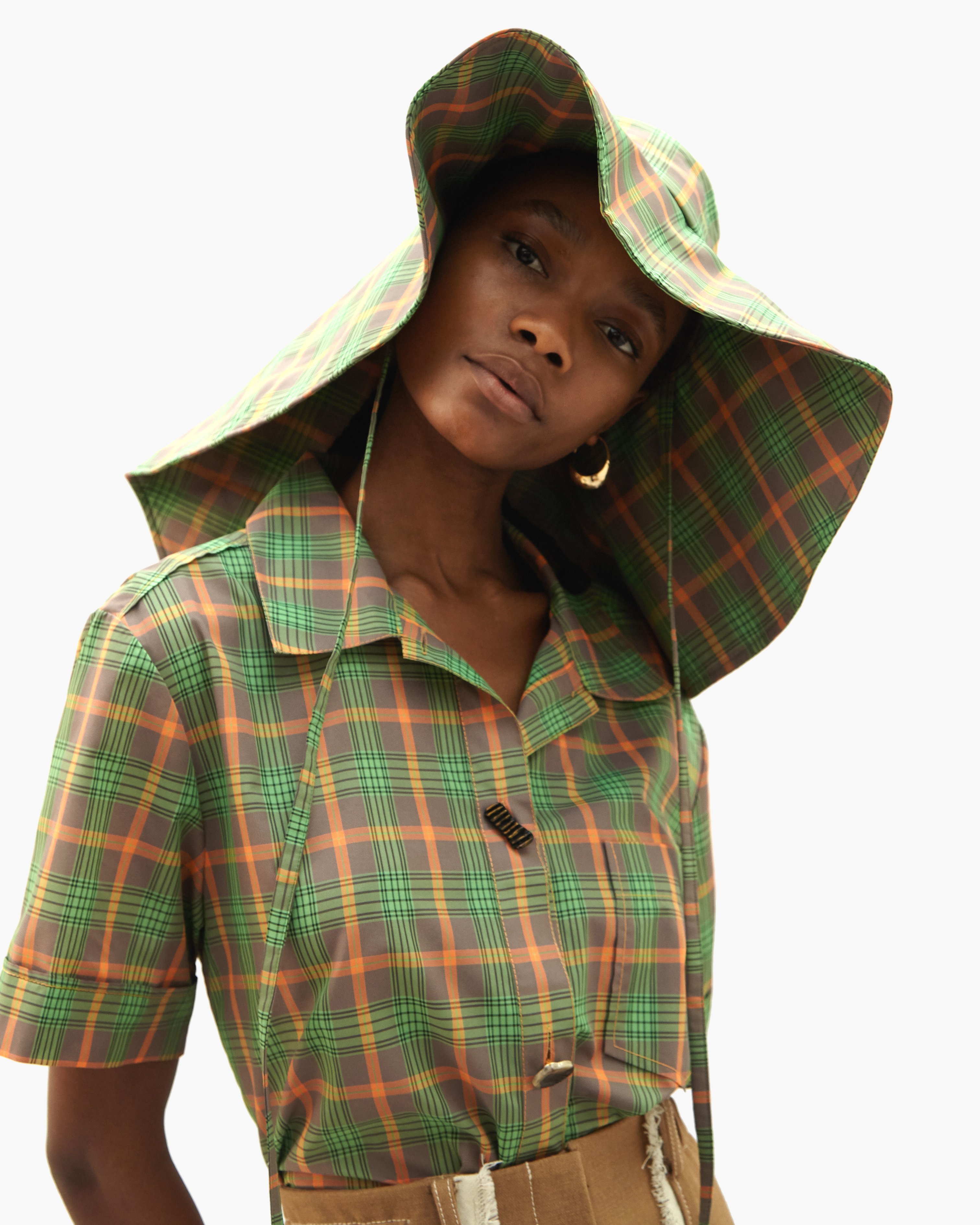 Il cappello Dior da avere è il bucket hat moda estate 2020