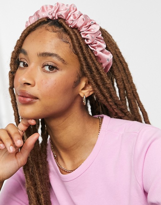 How to wear a headband styling tips from a fashion expert