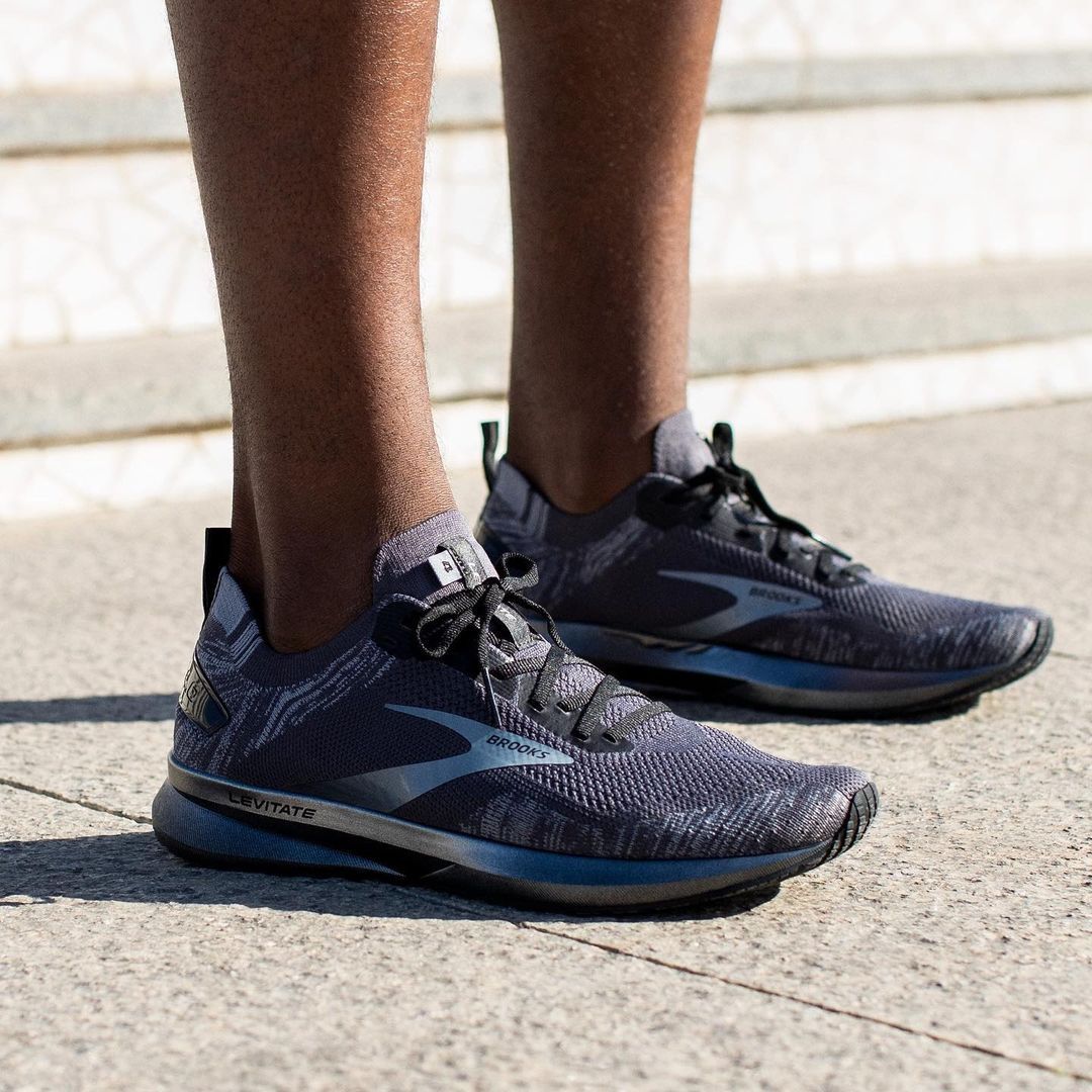 Best running shoes 2021 - Brooks Levitate 4 display picture 1