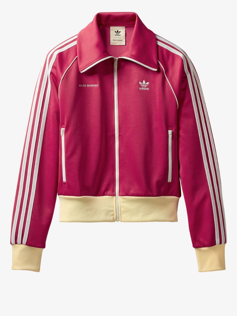 Rihanna Wears a Tracksuit-and-Heels Outfit That's Peak 2000s Glam