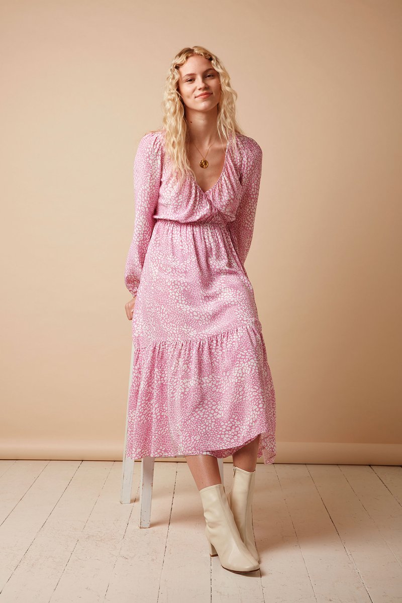 kate garraway pink dress Kate Garraway's tea dress has convinced me florals aren't just for spring