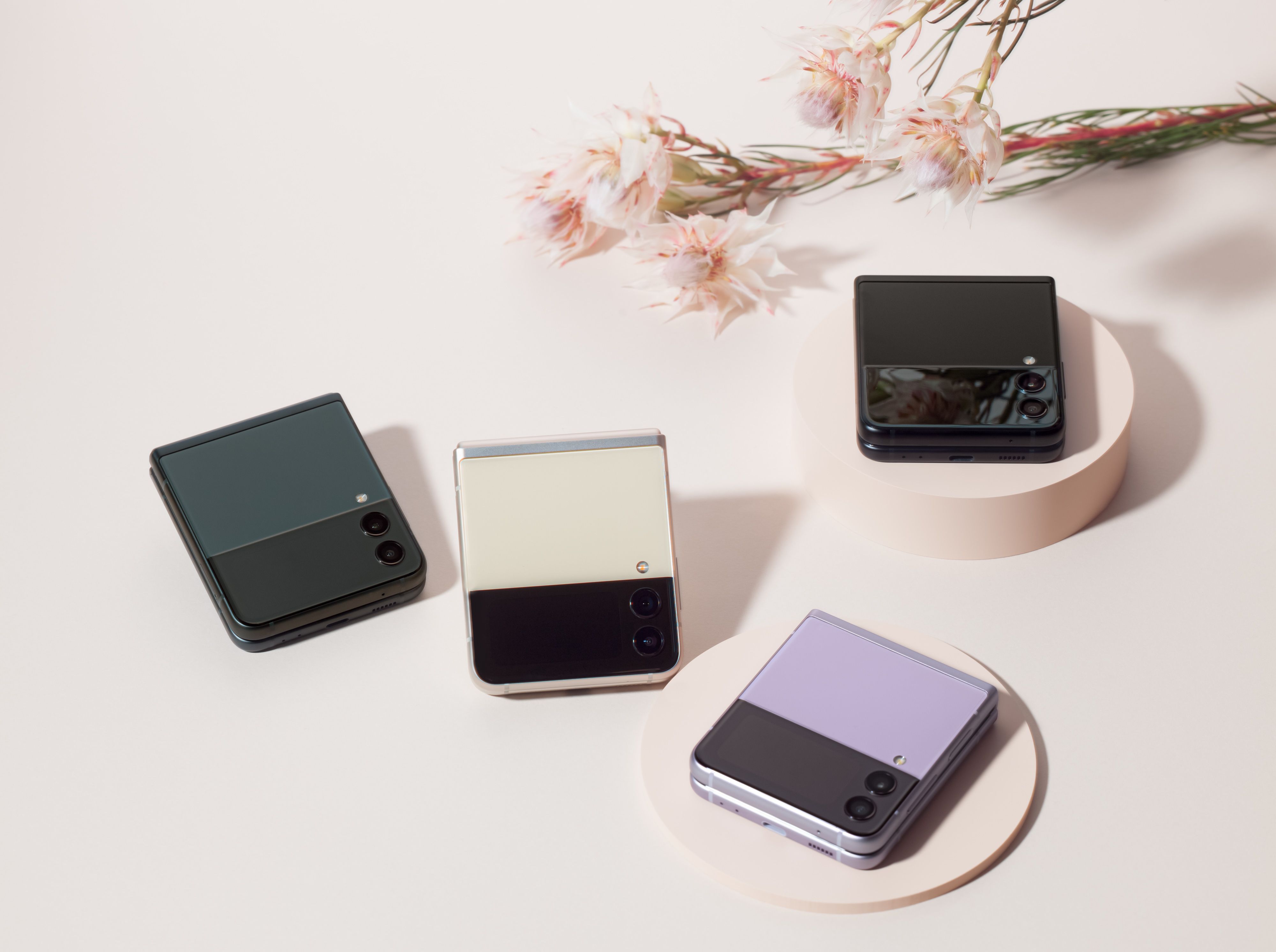 Samsung Galaxy Z Flip 5G best pre-order deals