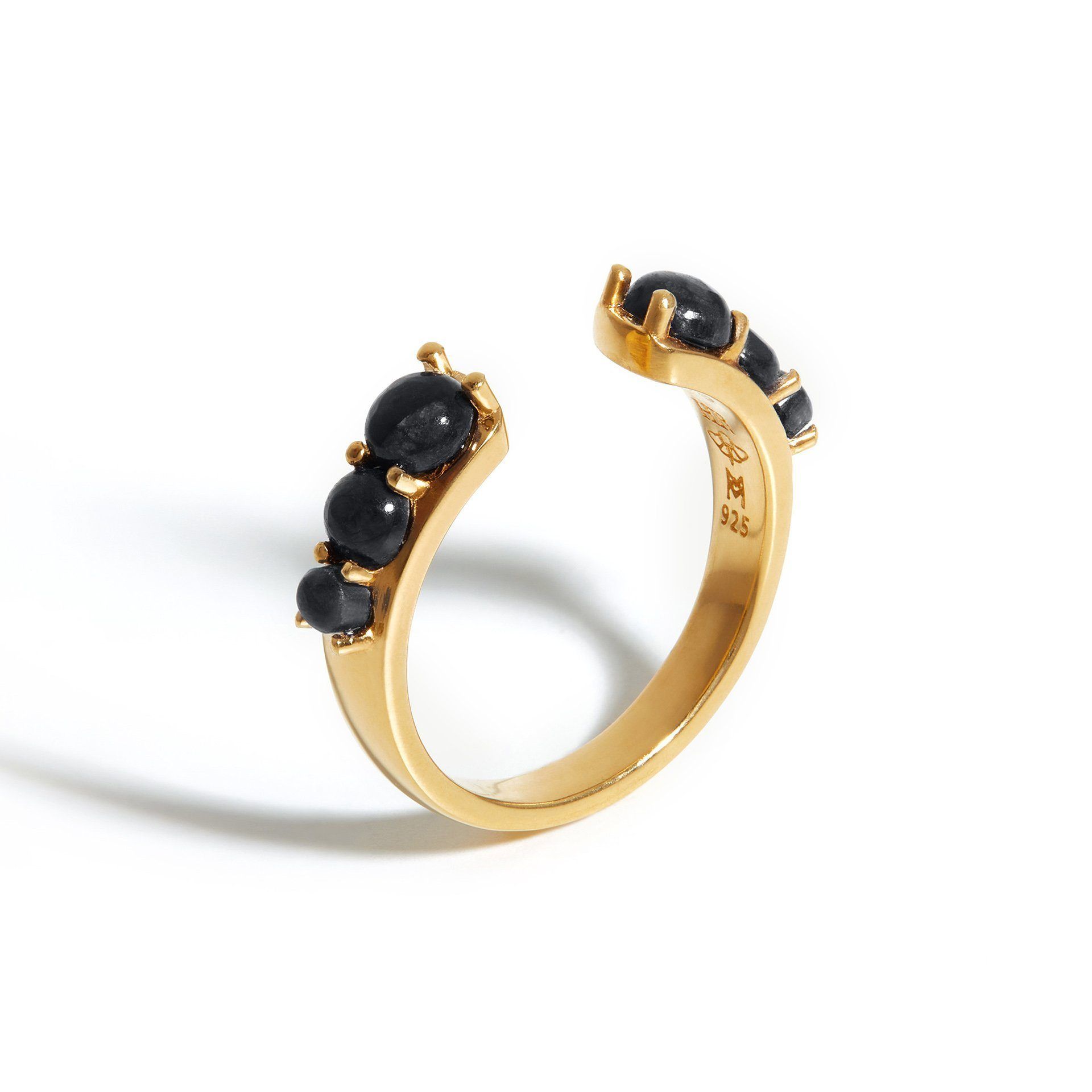 【MISSOMA】HARRIS REED IN GOOD HANDS スタッキング リング HARRIS REED IN GOOD HANDS STACKING RING / GOLD – FABRIC