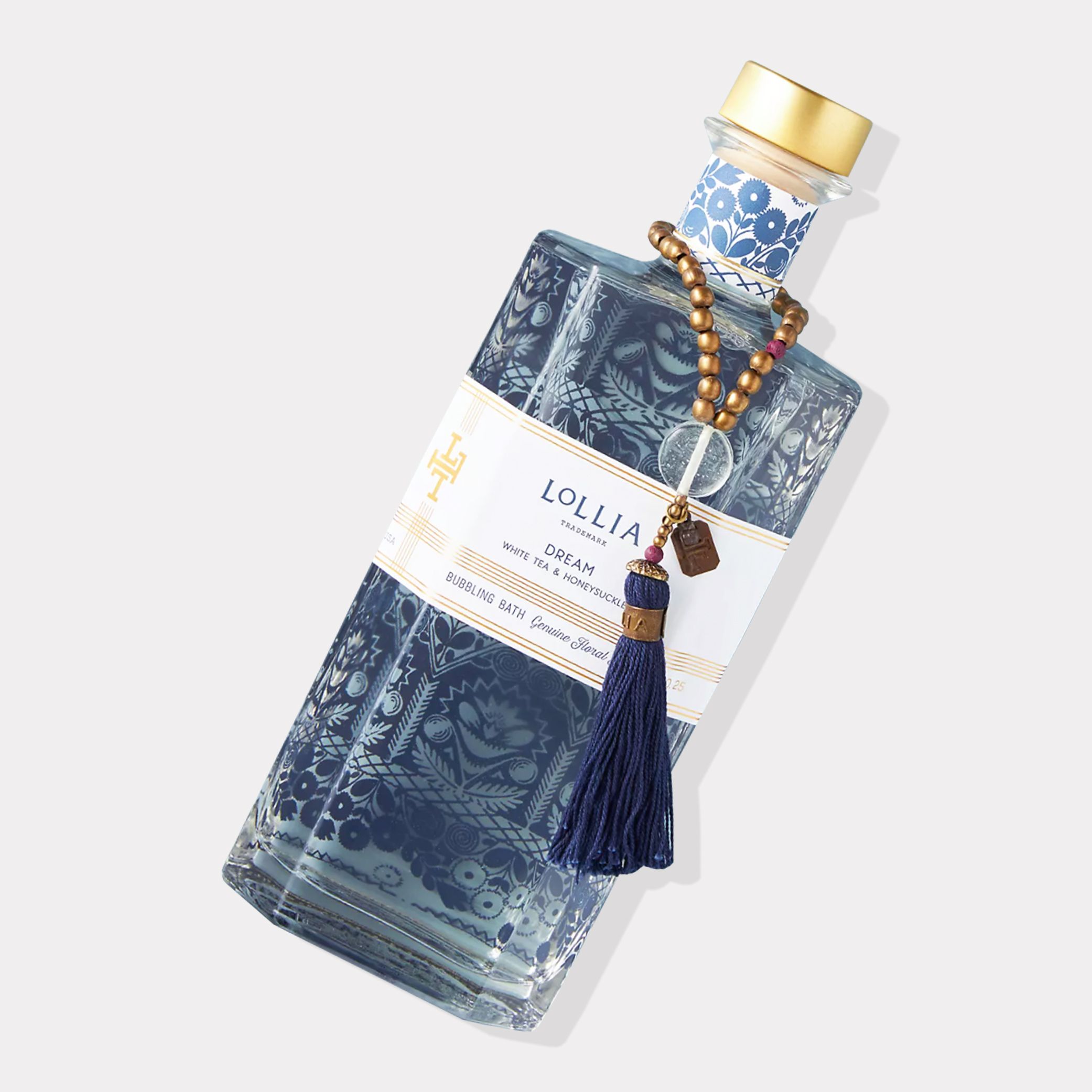 Albatha Holding Best Christmas Gifts For Wife Who Has Everything