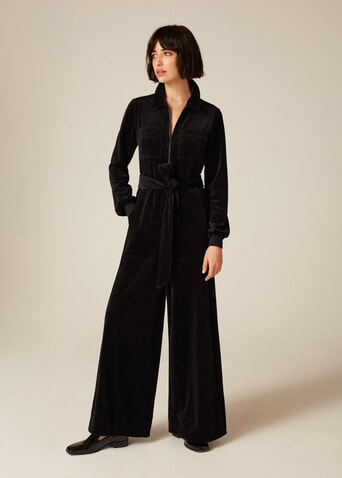 Gwyneth Paltrow reworks iconic 1996 Gucci red velvet suit