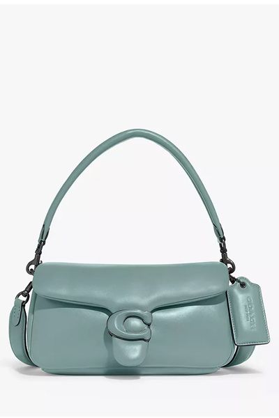 The Coach Pillow Tabby bag is everywhere right now 新品、未使用 