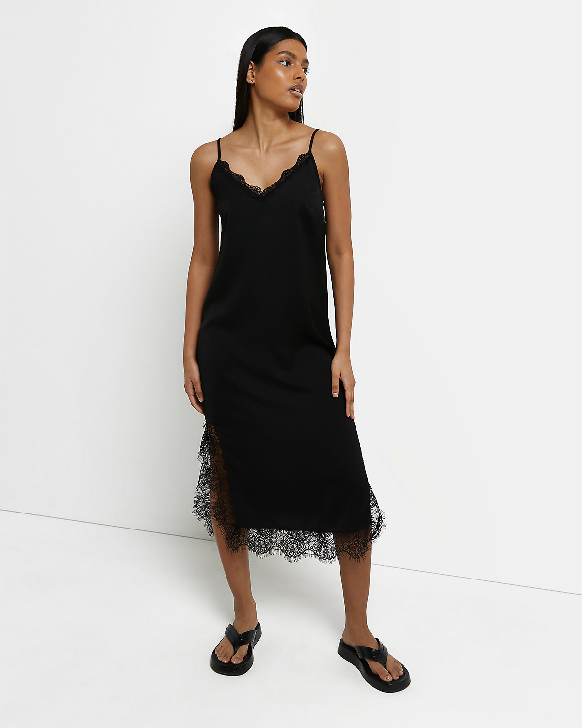 Dua Lipa just wore the perfect black summer party dress Dua Lipa just wore the perfect black summer party dress