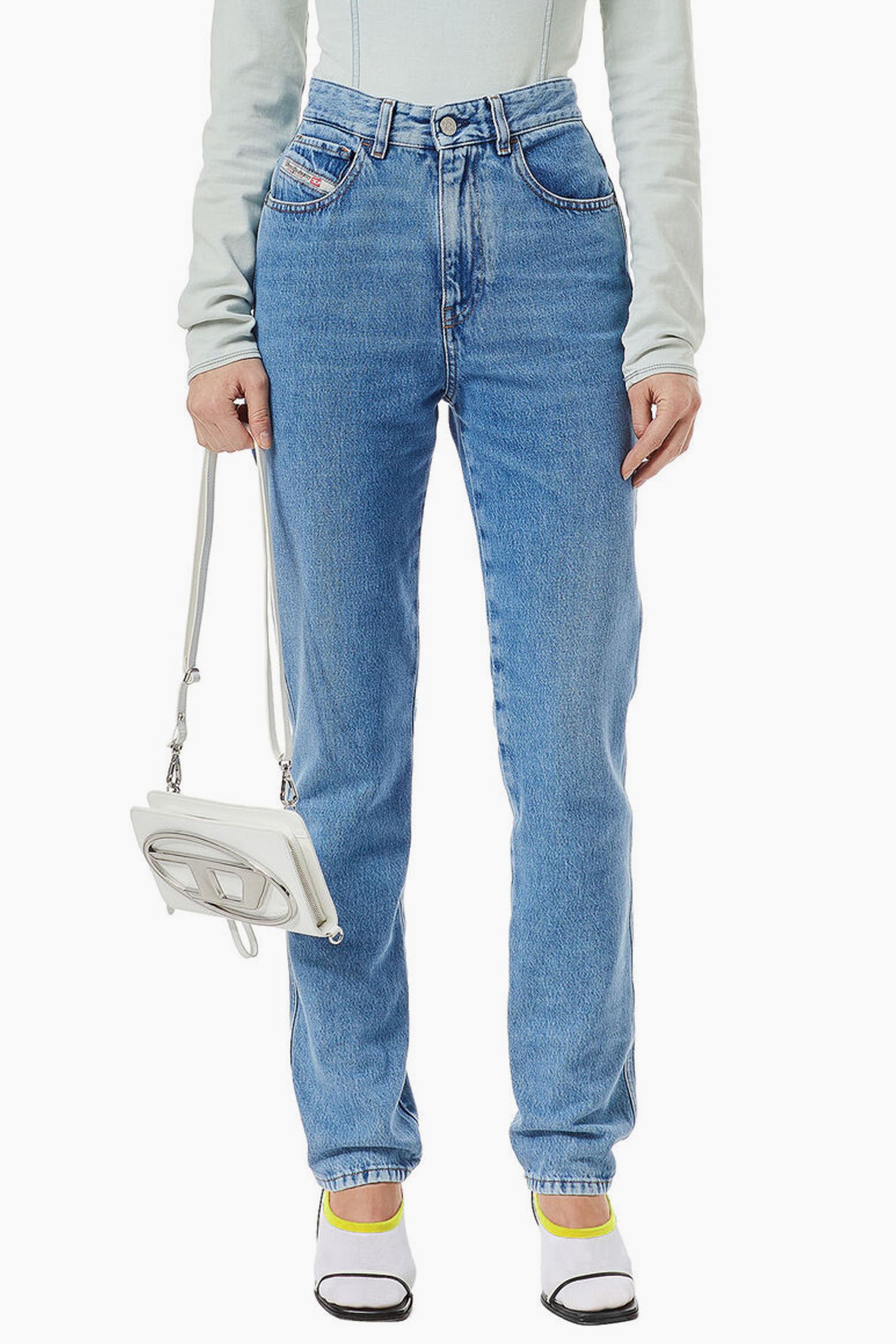 The 18 Best Mom Jeans 18 FUPA-Defying Pairs of Mom Jeans