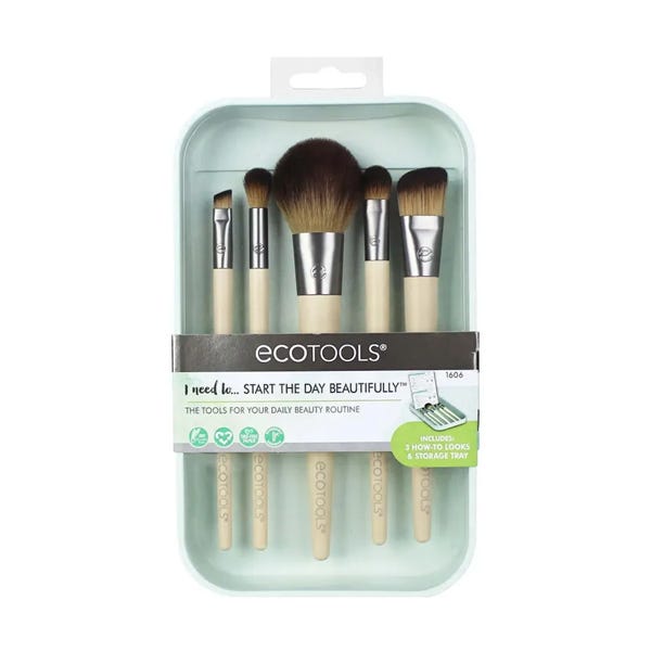 Brochas de maquillaje: cuidados y recomendaciones de uso