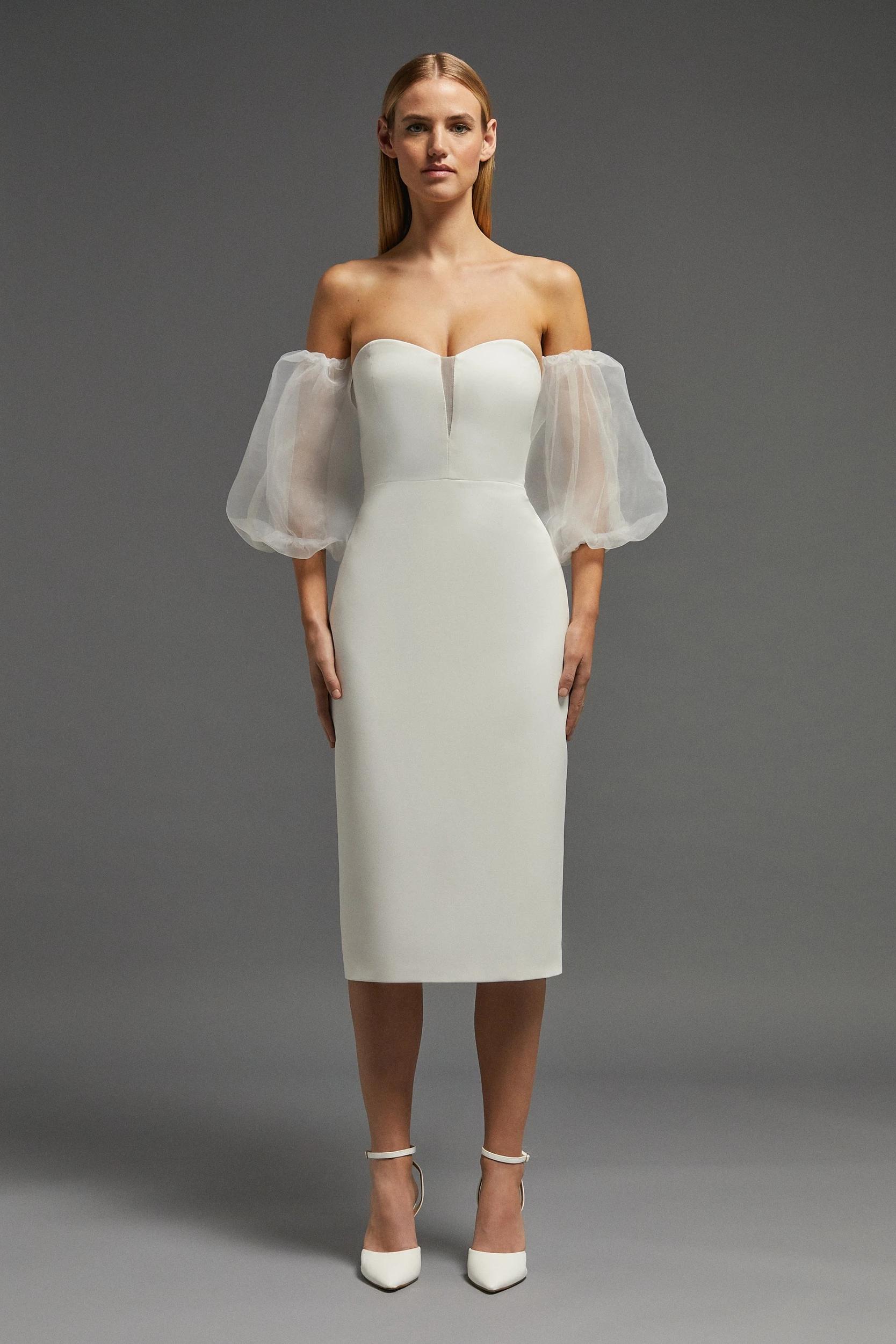 How To Glam Up A Simple, Minimalist Wedding Dress