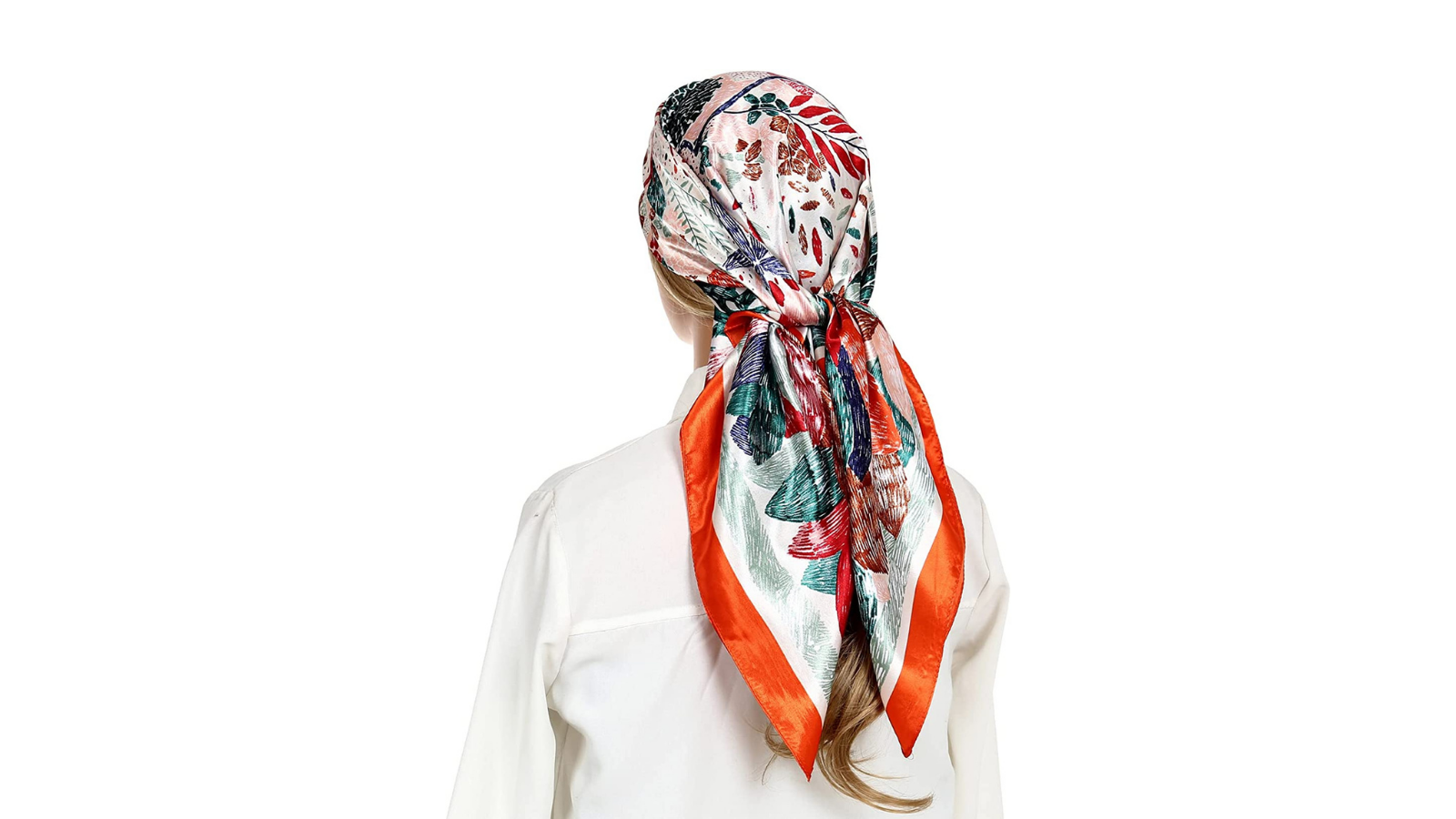 La bandana è tornata di moda: come indossarlo Cosmopolitan