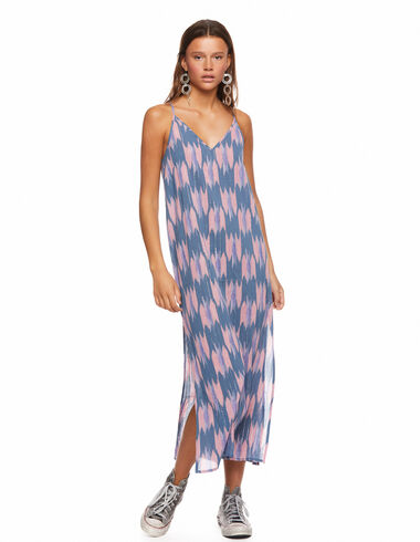 Vestidos fluidos de nueva colección para las noches de verano