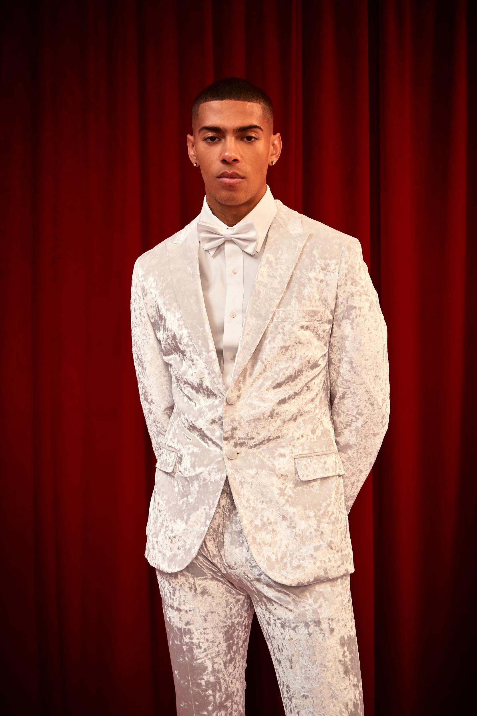 thumbnail image 2 of Wangyue Men's 3 Piece Silver Grey Suit - Slim Fit Double Breasted Wedding Suit 2 of 13
