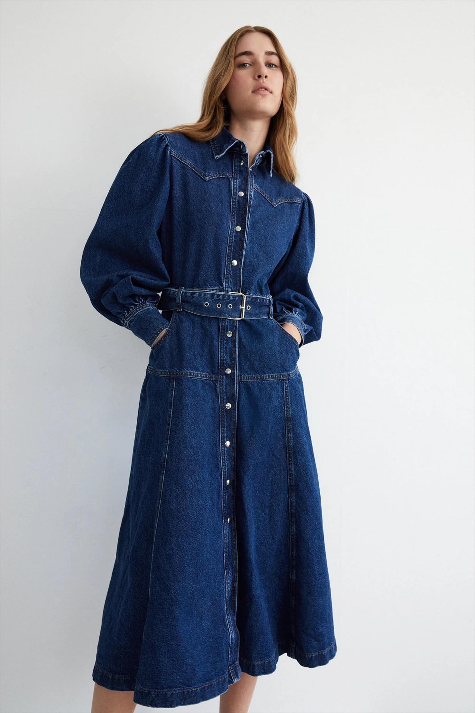 Holly Willoughby wears Albaray denim midi dress