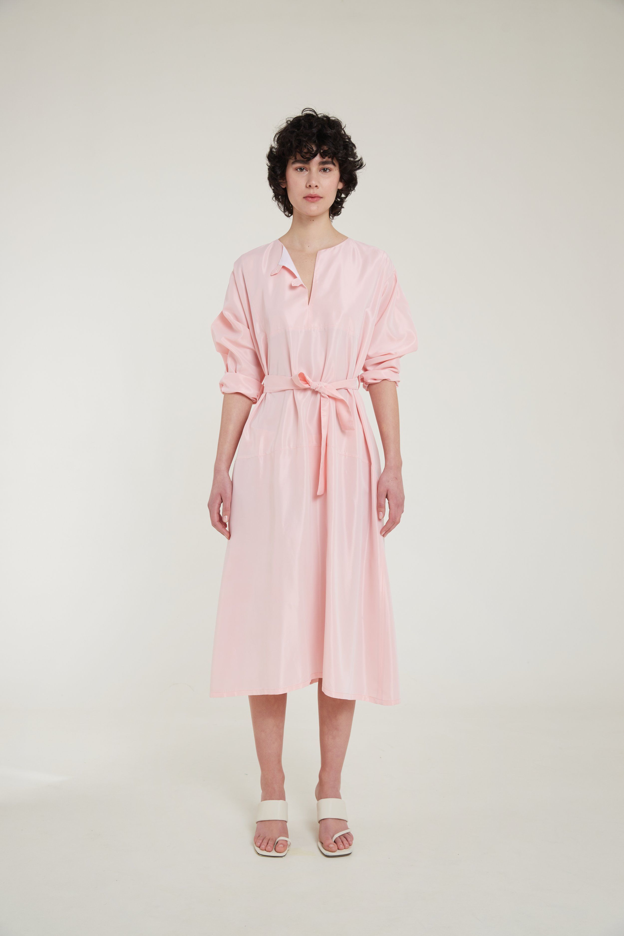 Vestido Midi Moises Nieto Tienda Online La Reina Letizia Estrena En ARCO Un Vestido Rebajado De Moisés Nieto