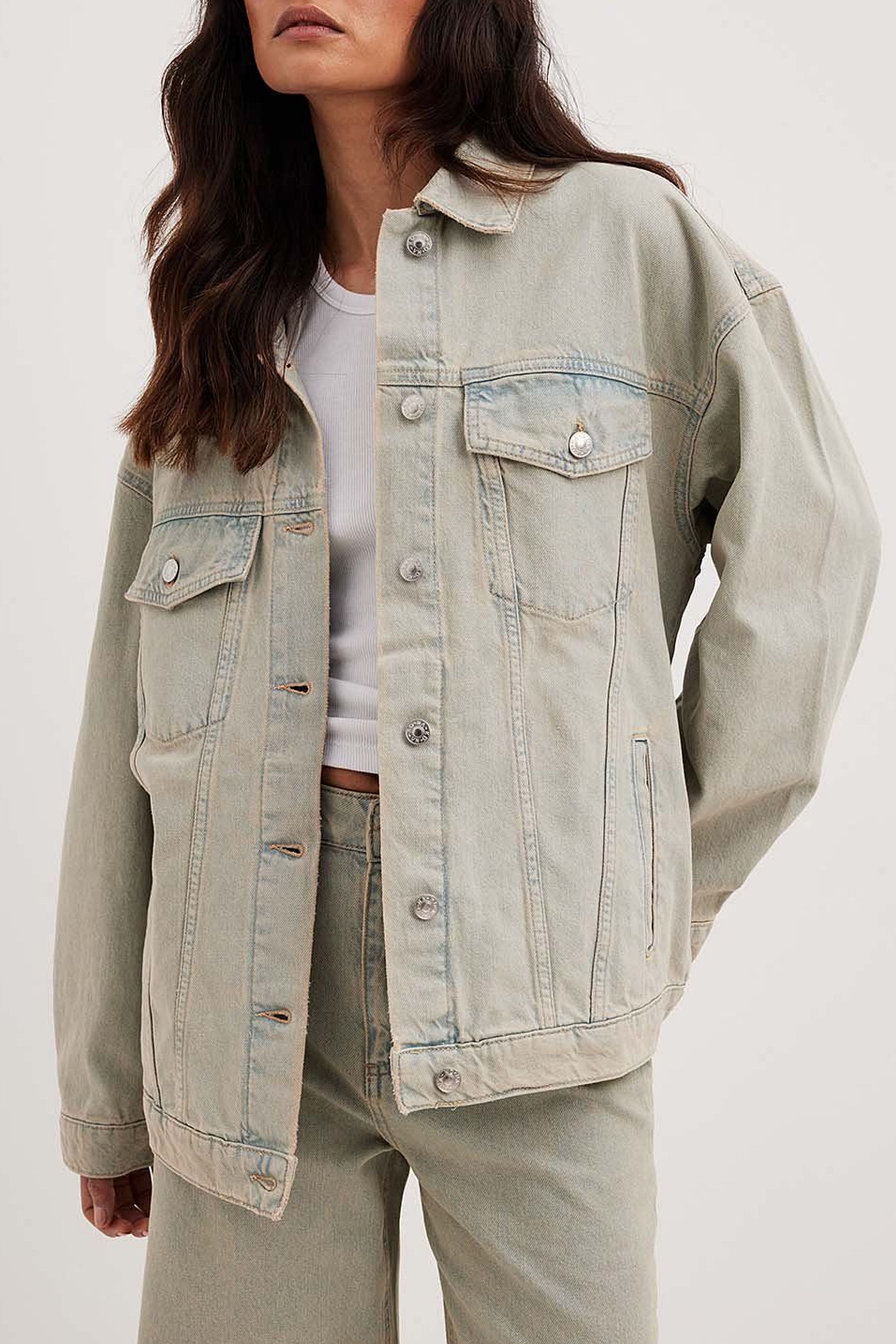 15 Oversized Denim Jackets That Go With Everything – Best