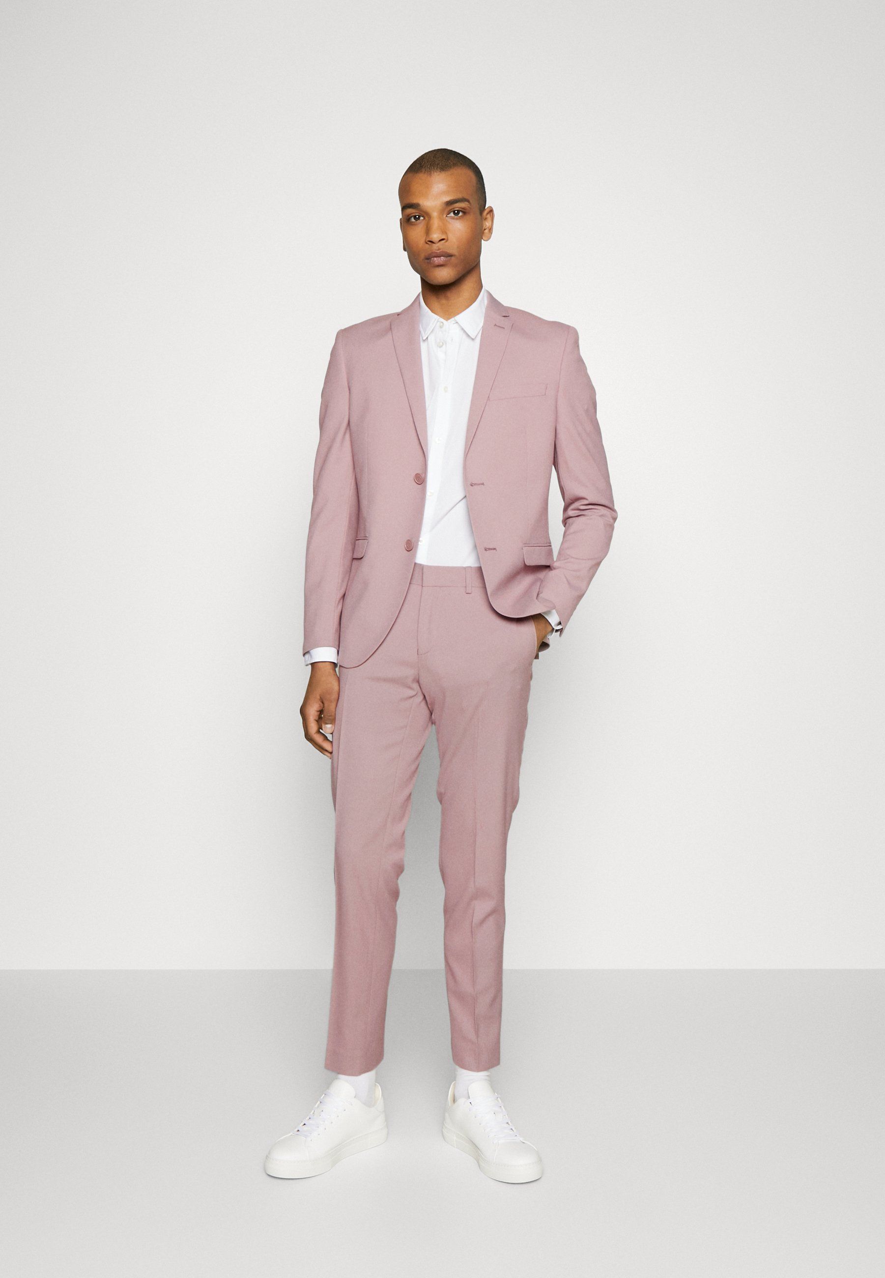 Como Vestir Trajes Para Fiesta De Dia Hombre Vestimenta Semi