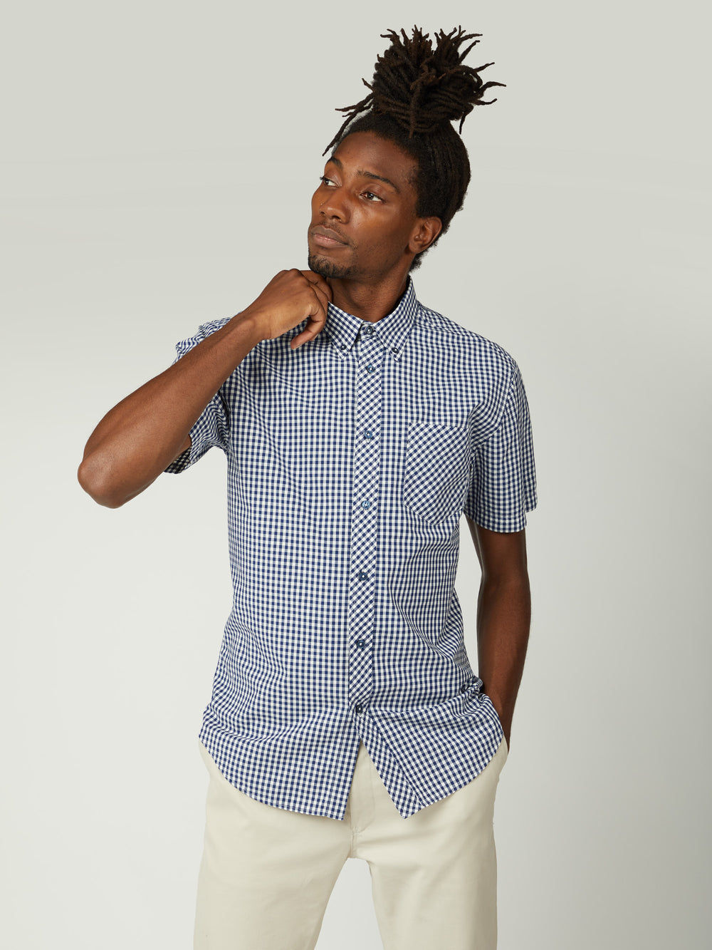 18 Best Short Sleeve Shirts for Men 2023, Tested by Style Experts