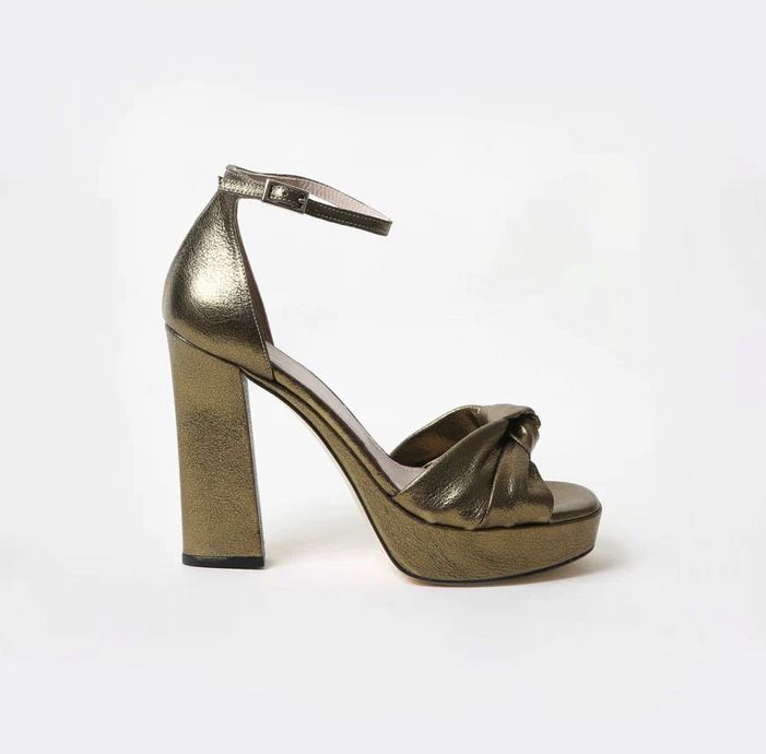 Los increíbles zapatos de novia de Tamara Falcó de su segundo