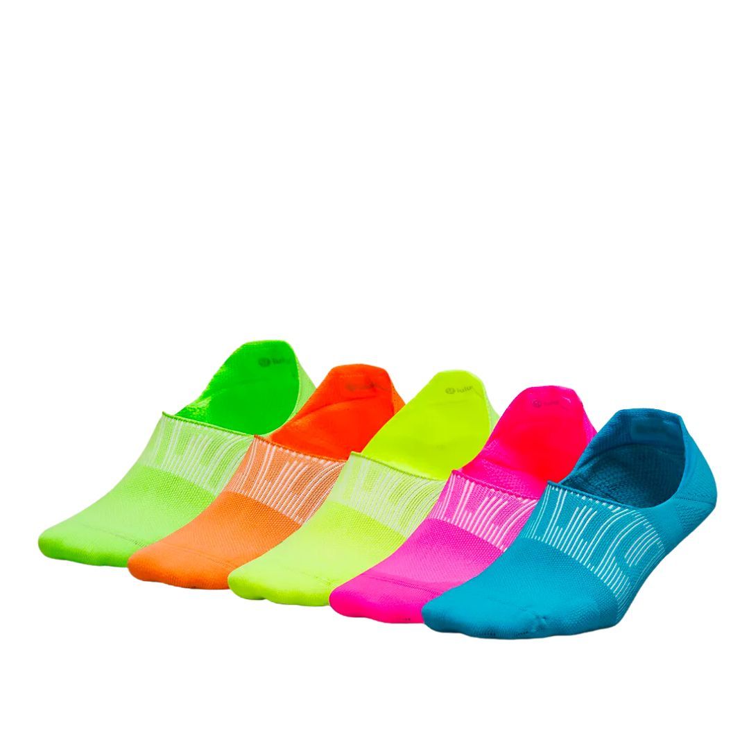 12 Best Socks For Sweaty Feet Of 2023, Per A Podiatrist And Reviews