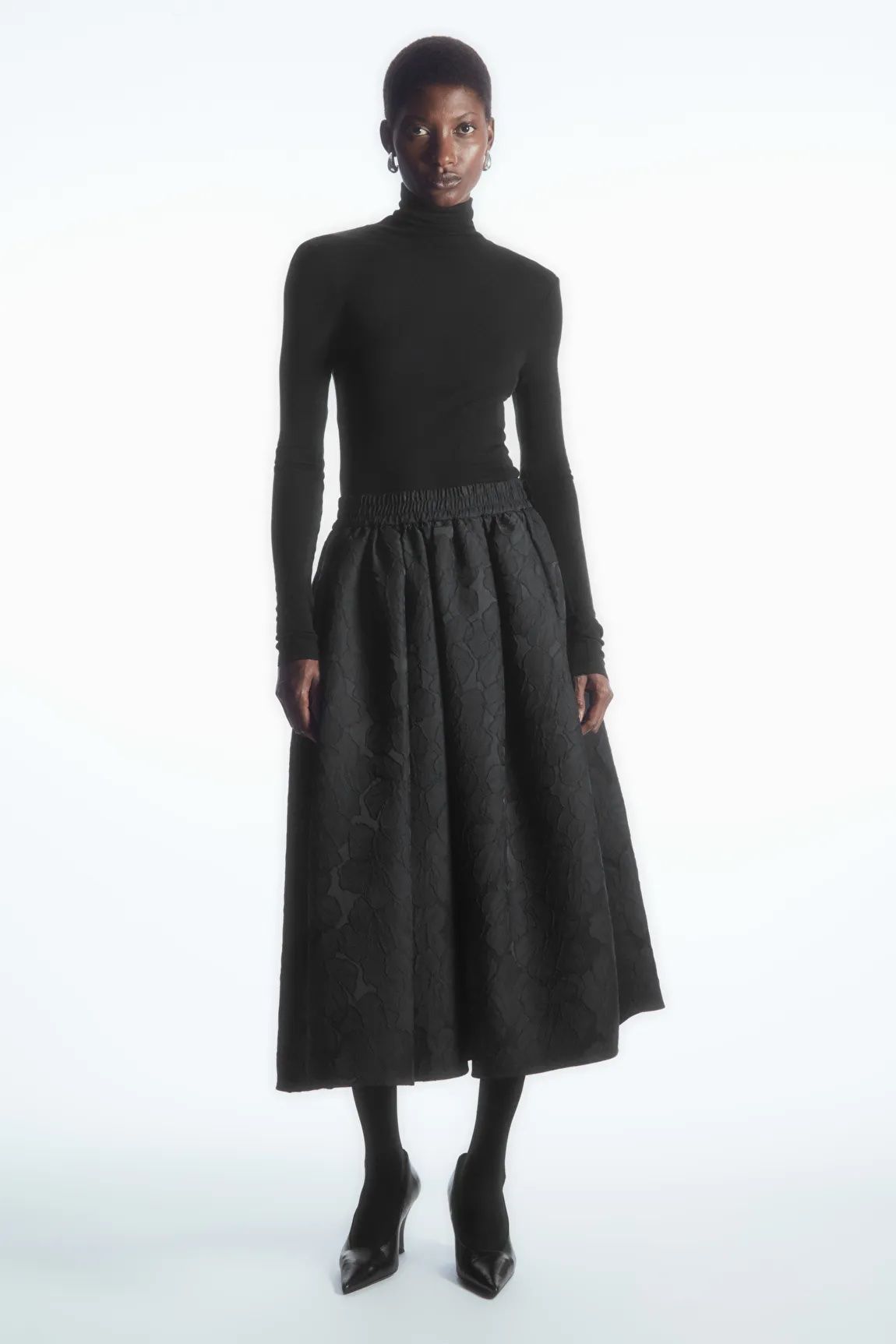 20 All-Black Outfit Ideas to Shop for Fall/Winter '23