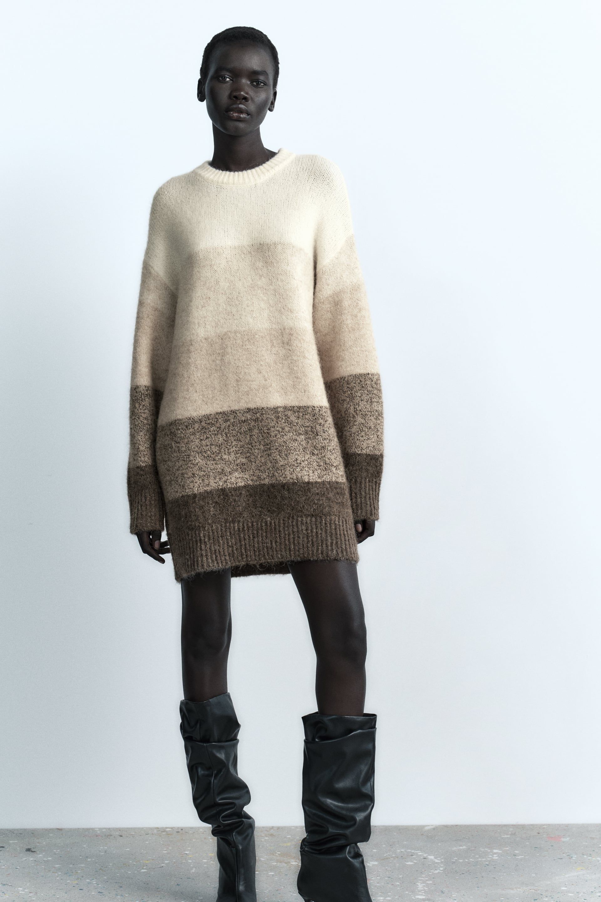 Blanco Vestidos De Lana Con Botas Largas Vestidos Tejidos Con