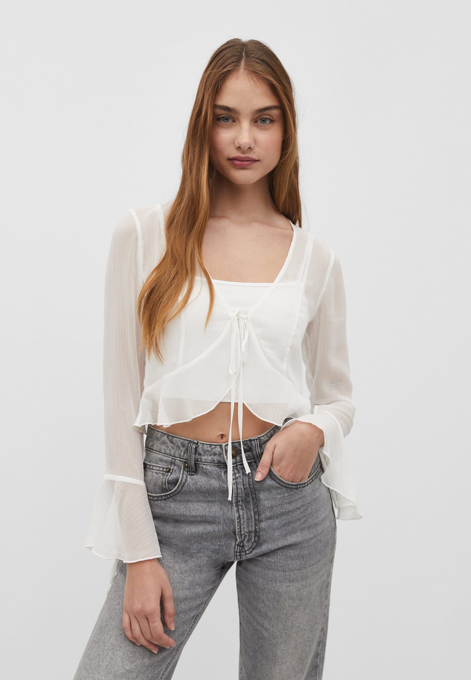 blusas boho de Zara, Mango o Stradivarius para combinar con vaqueros