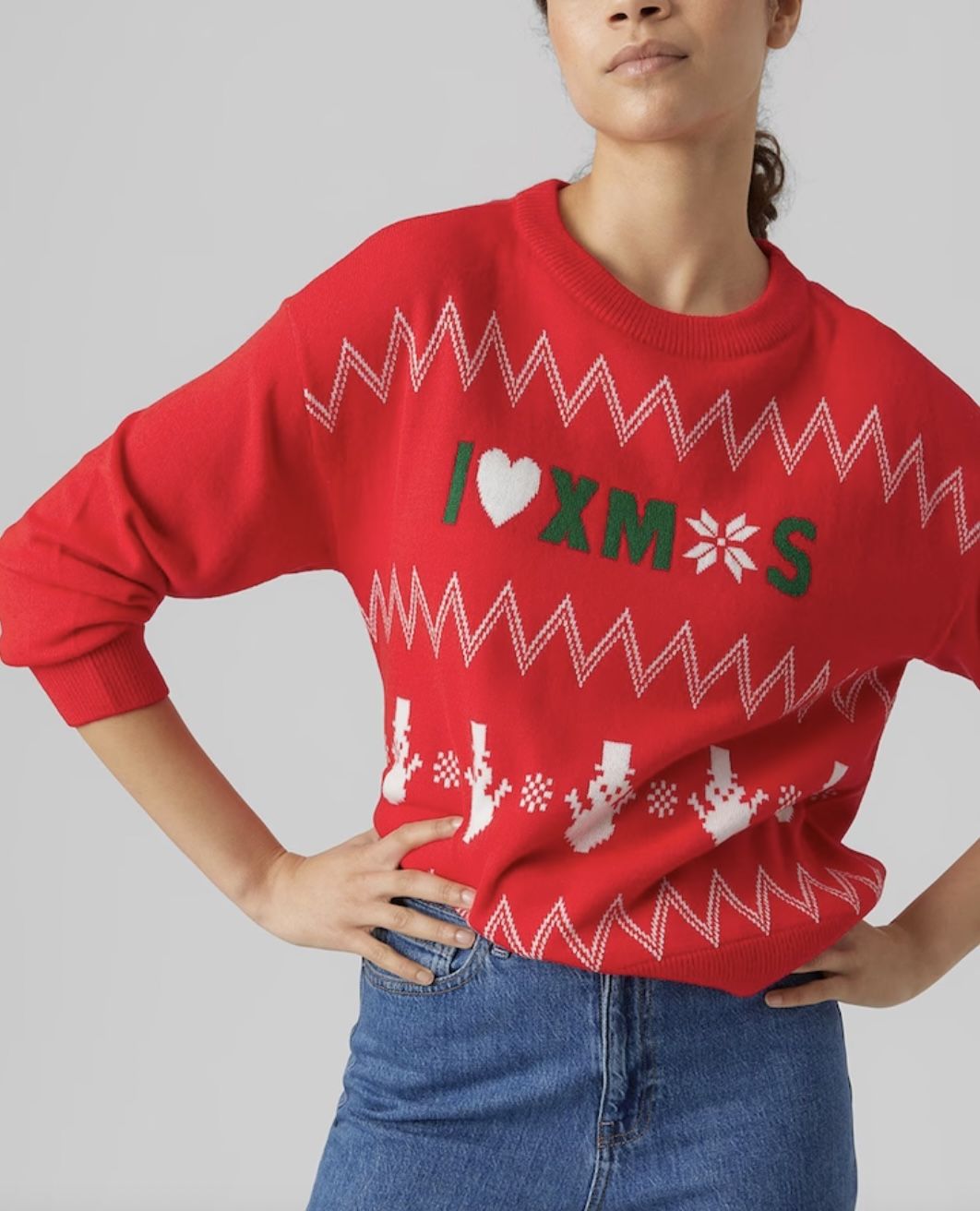 Tamara Falcó estrena el jersey navideño rojo más bonito que