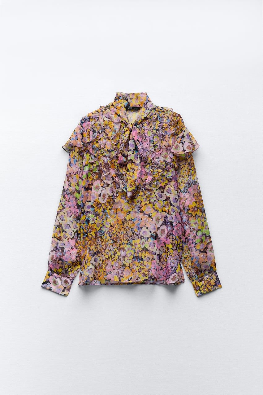 Mette-Marit de Noruega recupera su blusa de flores de Zara que