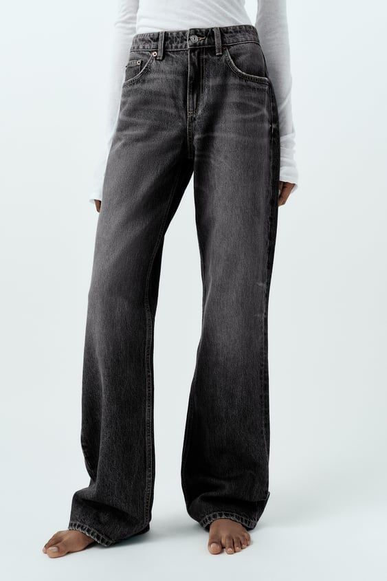 Aitana tiene los pantalones vaqueros grises de corte holgado que