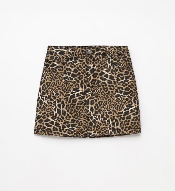 12 prendas y accesorios de leopardo de Zara, Stradivarius o
