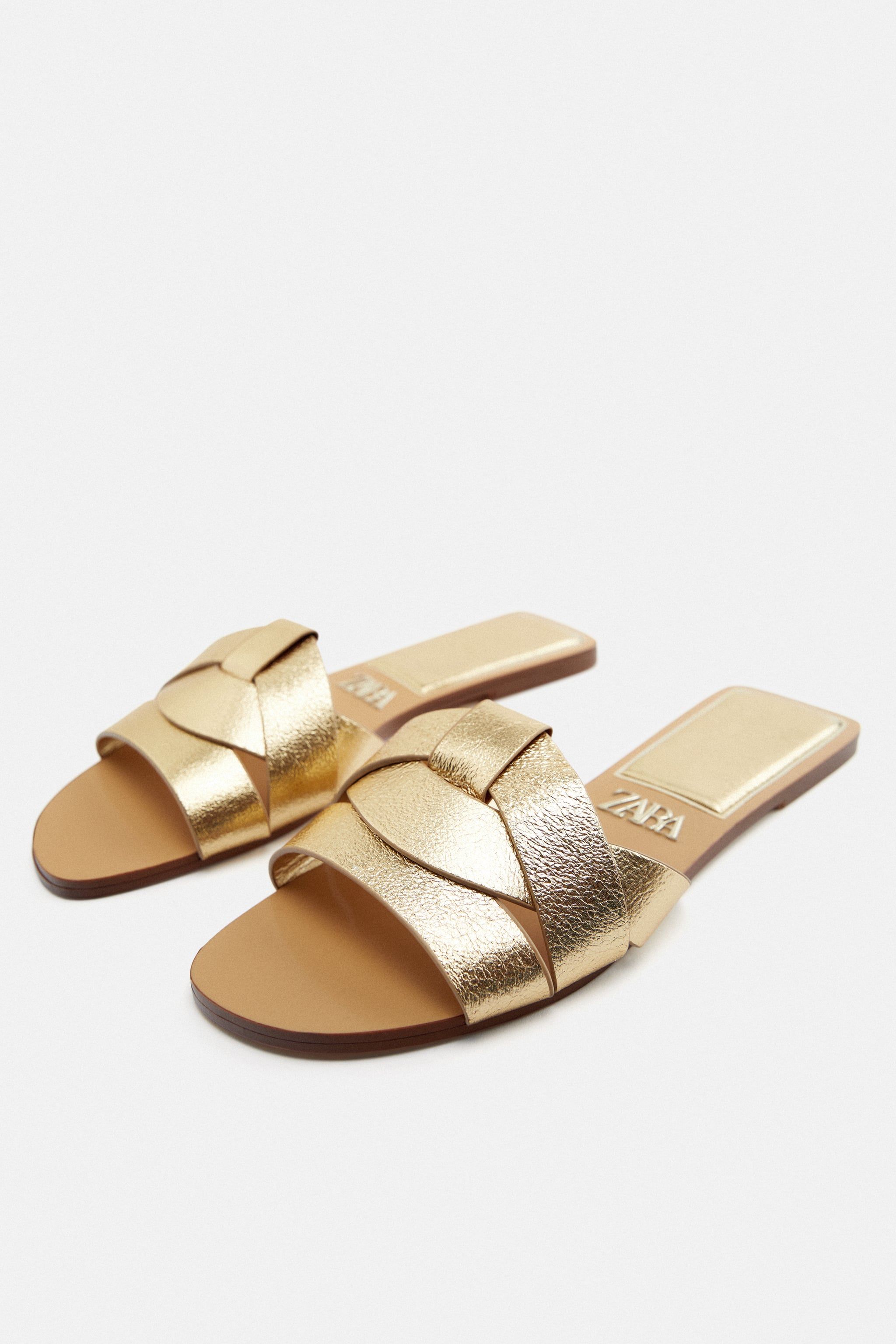 Zara ha vuelto a lanzar las sandalias de piel que todas las