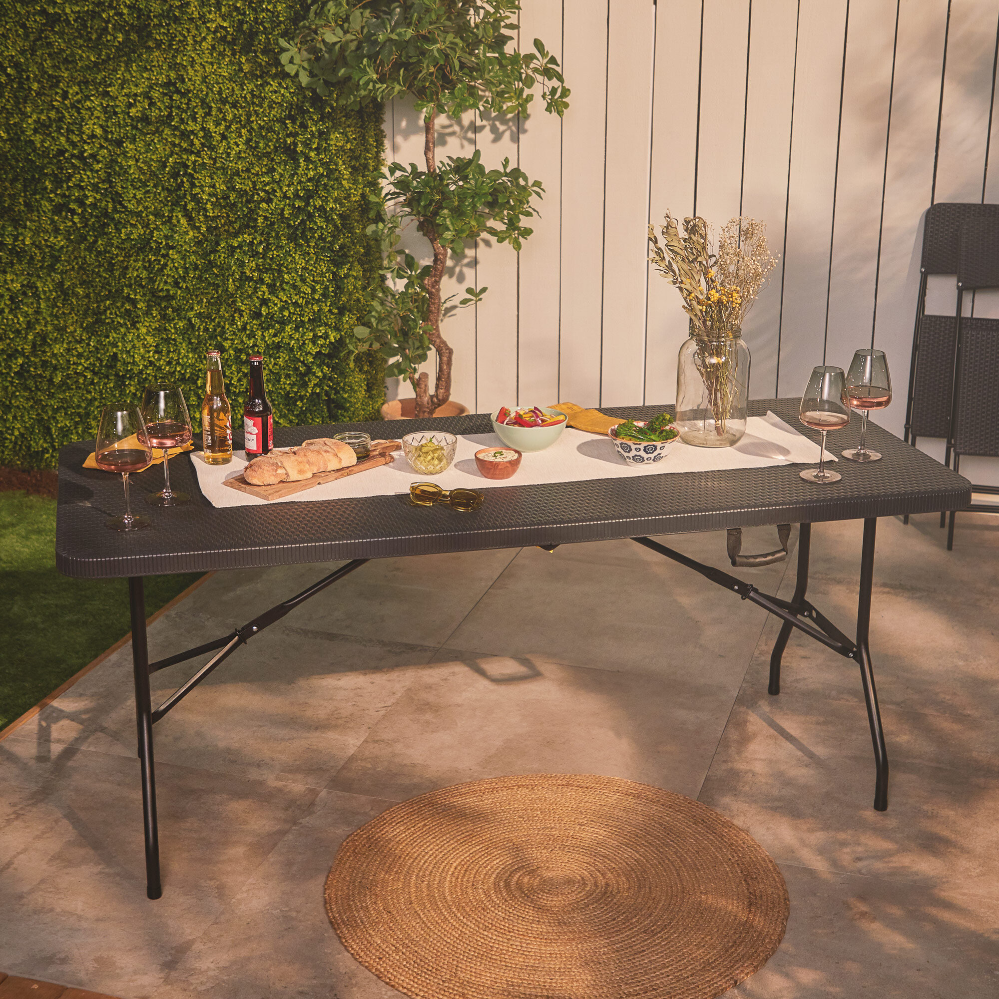13 Folding Garden Tables For Spring Dining