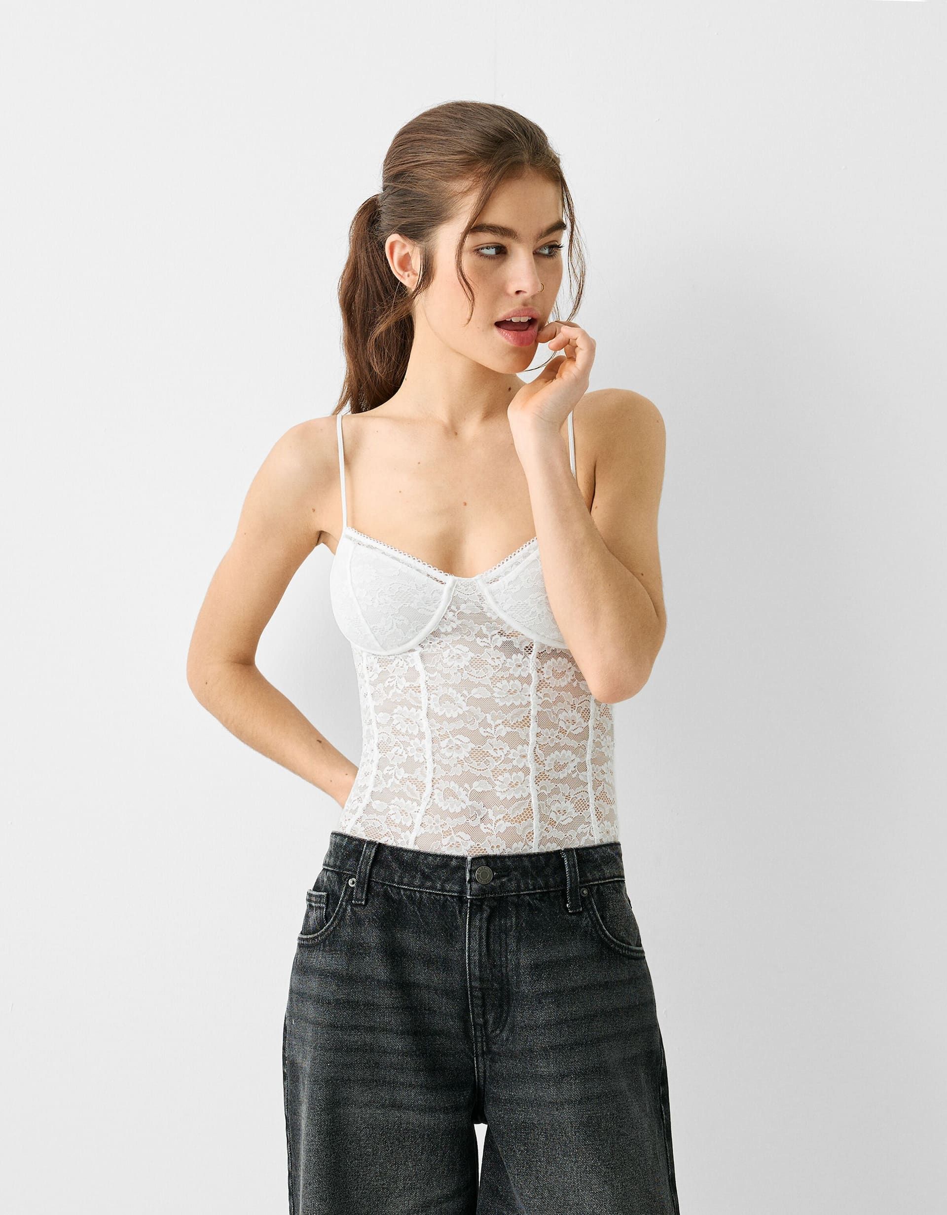 Encaje Zara Body Fiesta Bershka Tiene Un Body De Encaje Precioso