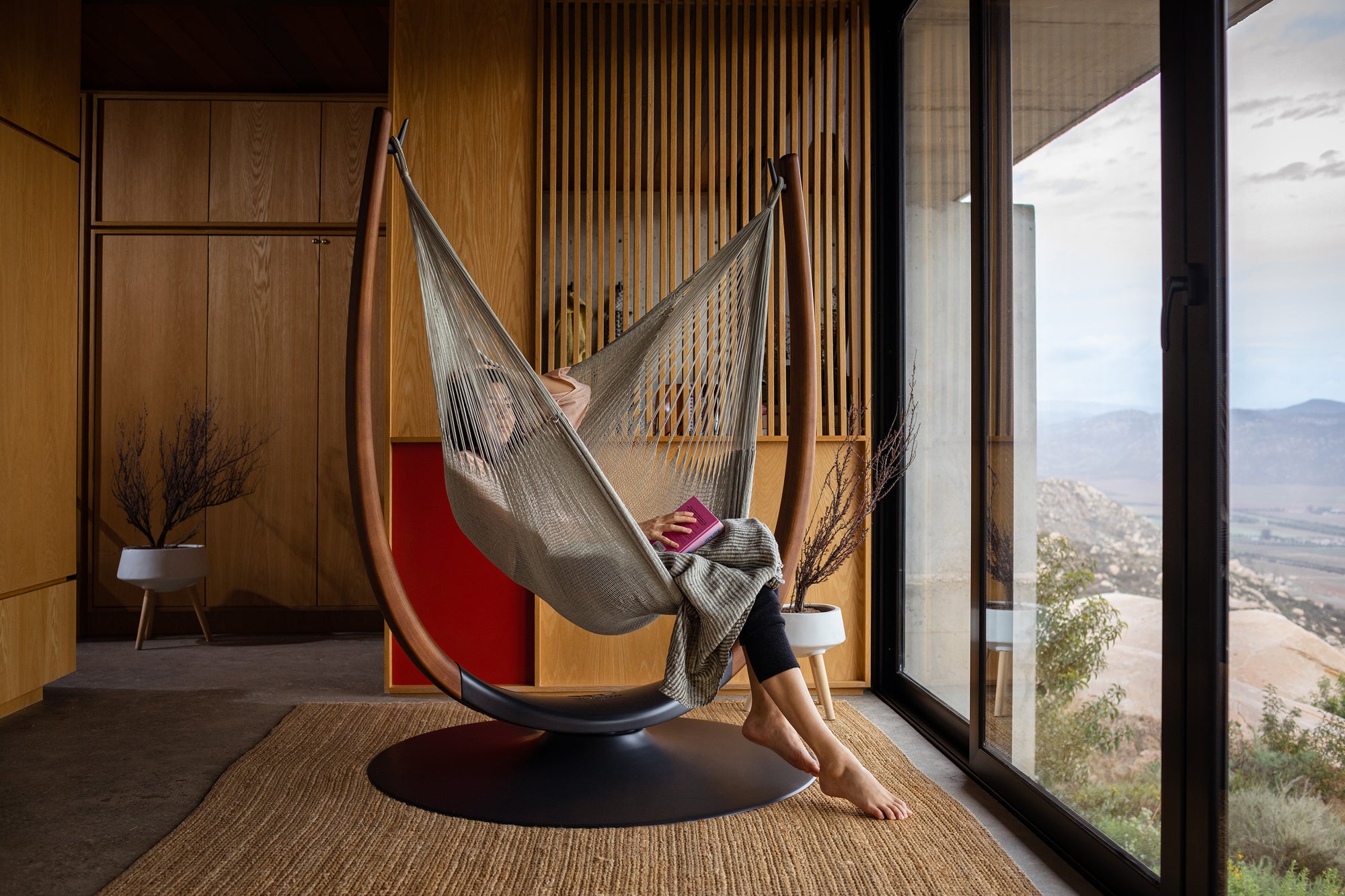 Yellow Leaf Hammocks TJ Big Sur Classic Double Hammock, Fits 1-2 people (40＿並行輸入品 We Can\u0027t Stop Raving About This Famous Hammock\u2014And It\u0027s Now $100 Off!