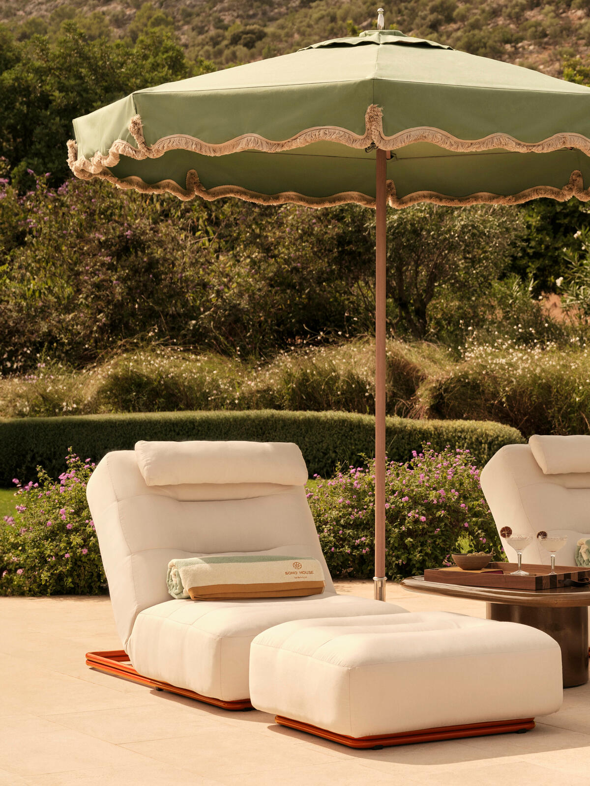 best rated outdoor lounge chairs