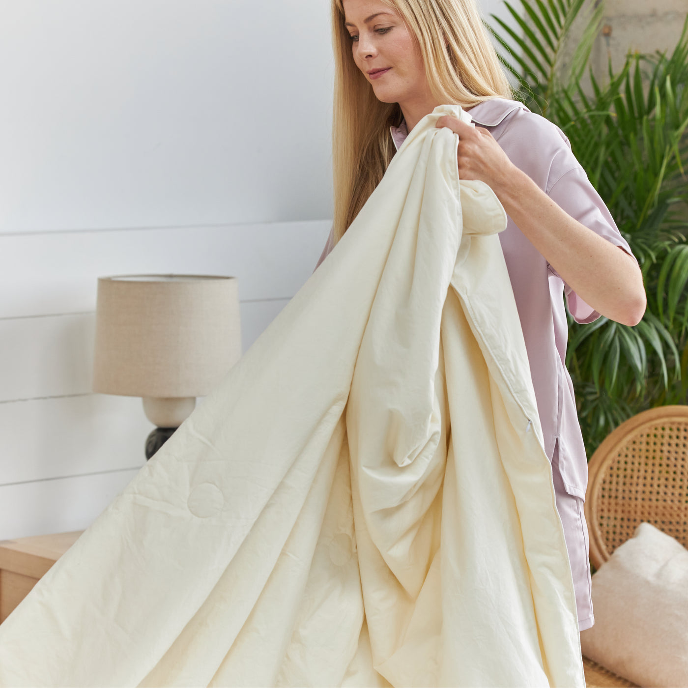Best Silk Comforters 2024, Tested and Reviewed
