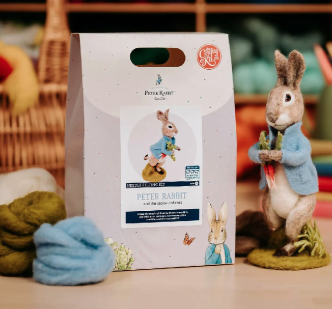 18 Piece Felting Needles Kit With 3 Sizes, Wool Felting Tools, Stitch Punch, Bottle, With Wooden Handle Holder, Complete Starter Kit For DIY Crafting, Making Felt Animals, And Toys
