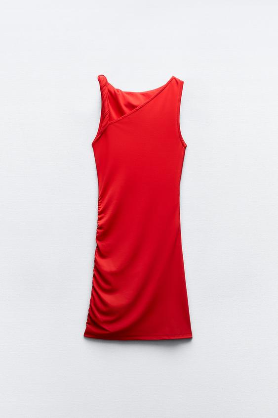 10 abiti drappeggiati corti per un una serata dal tocco glam