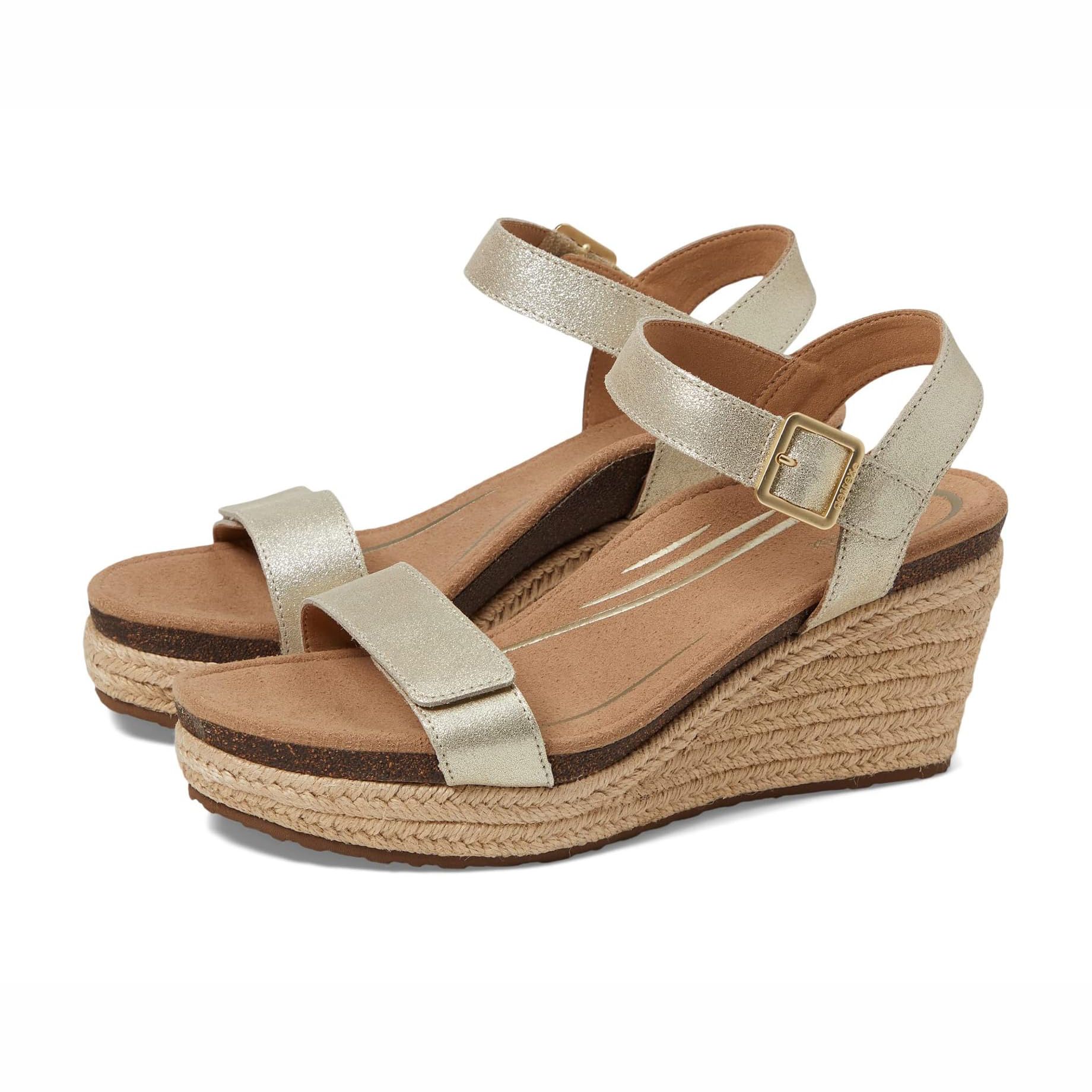 Best Sandals for Plantar Fasciitis, According to Podiatrists