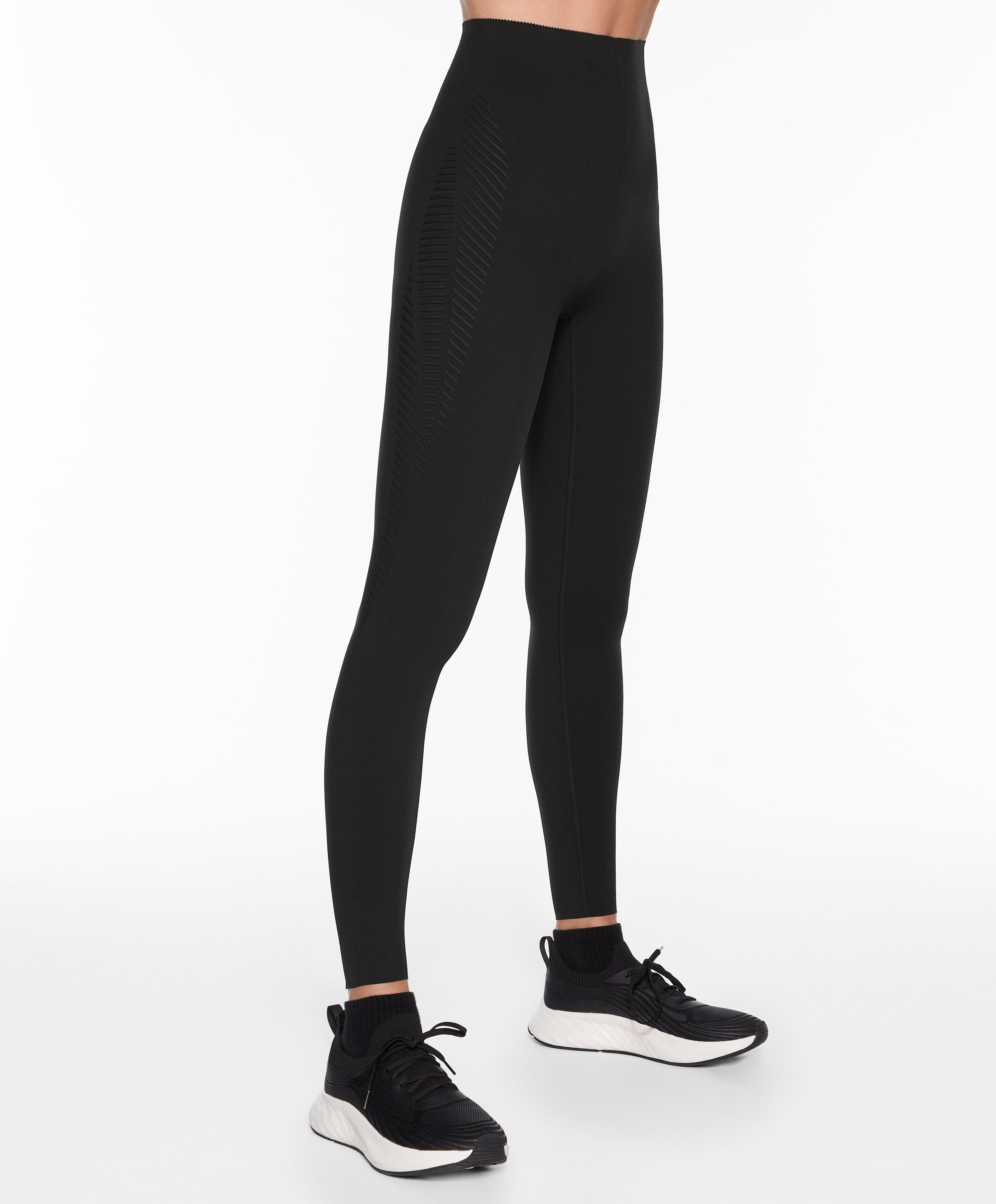 Ropa Deportiva Mujer Mejores Marcas De Ropa De Yoga Oysho Tiene