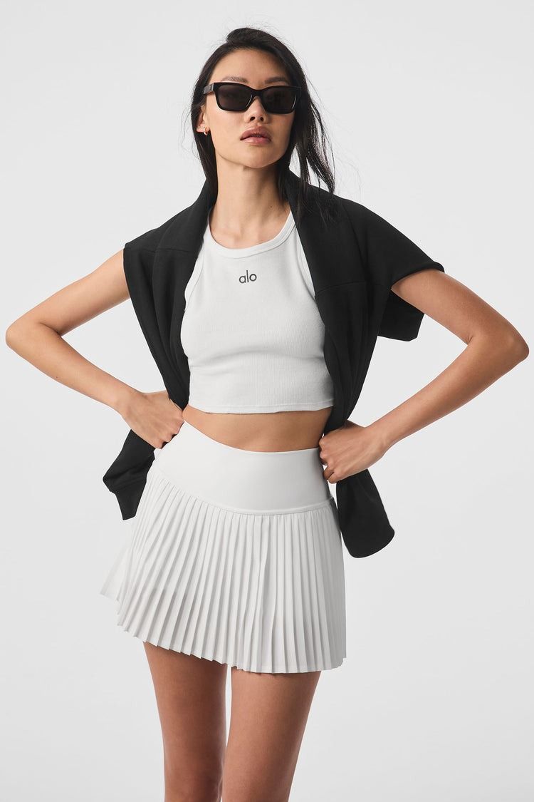 Alo Yoga Anniversary Sale 2024: Up to 70% Off Activewear
