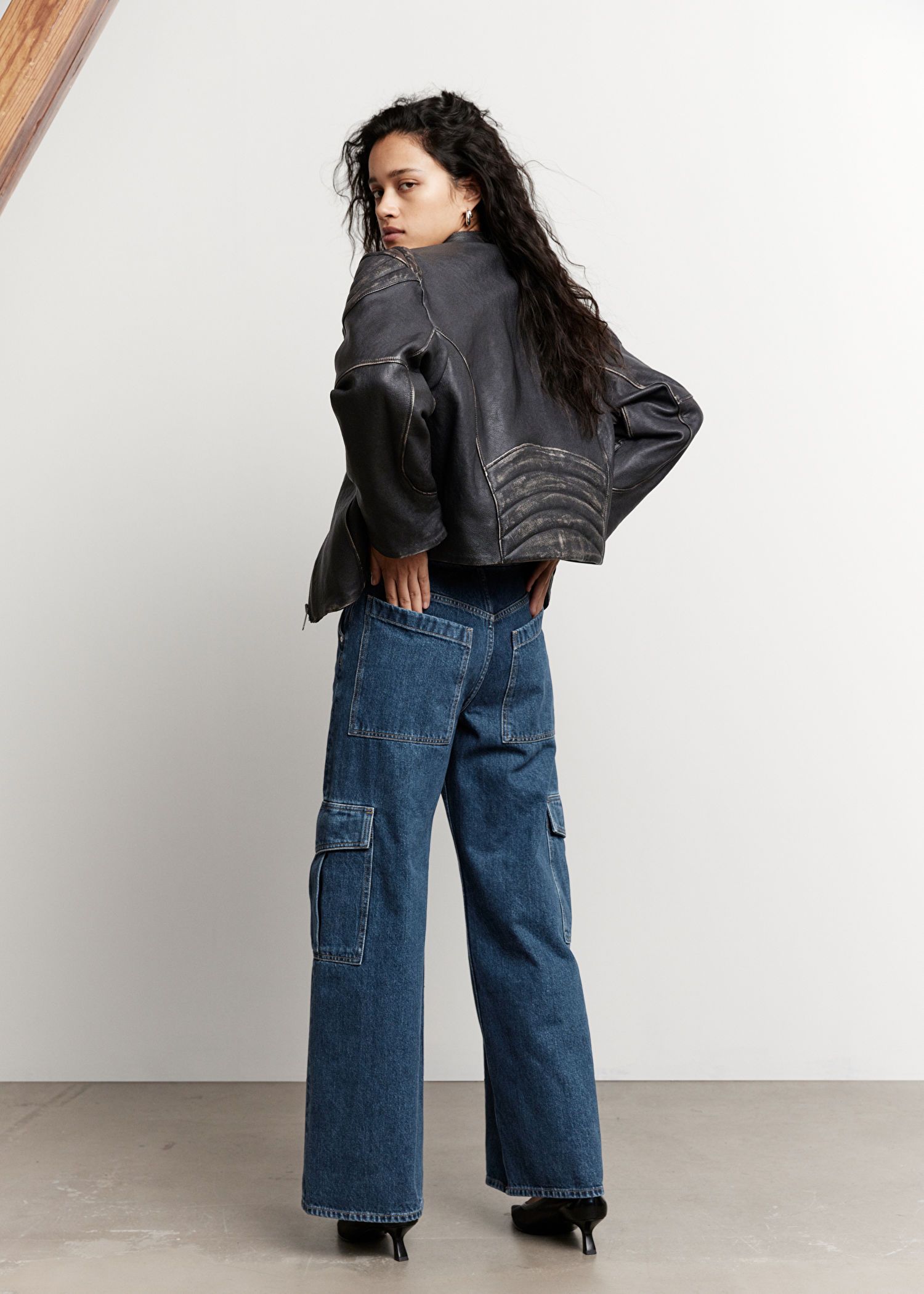 The Cargo Jean Is The Y2K Offshoot We Wholeheartedly Endorse