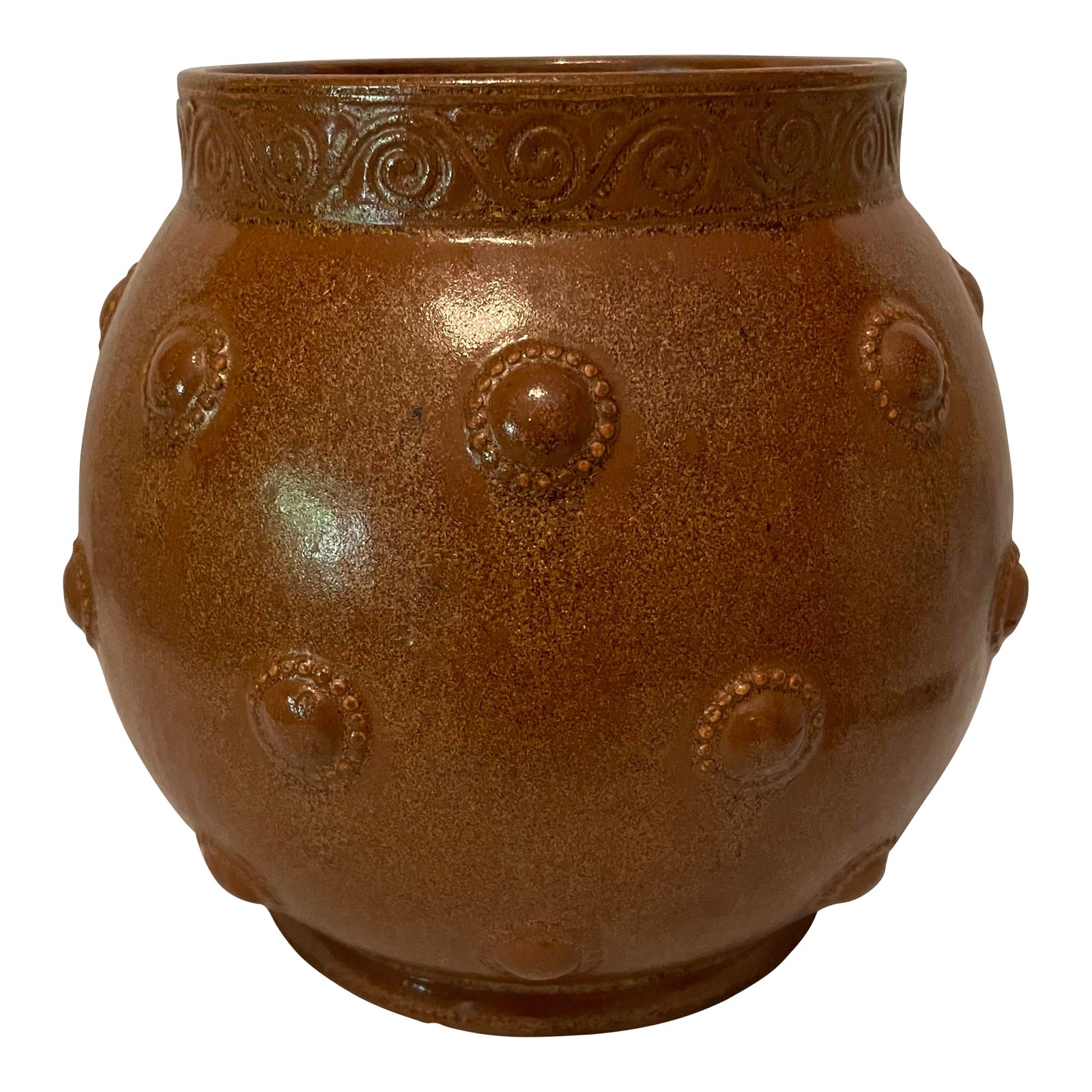 How to Identify Antique and Vintage Ceramics, According to a Pro
