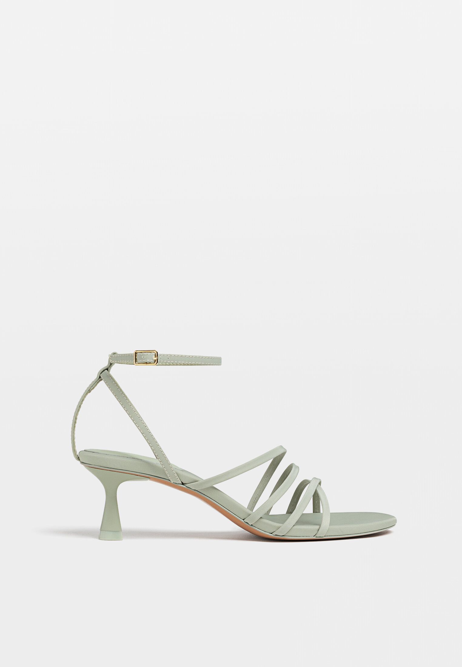 Tacón Cuadrado Zapatos Tacon Plateados Stradivarius Zapatos De