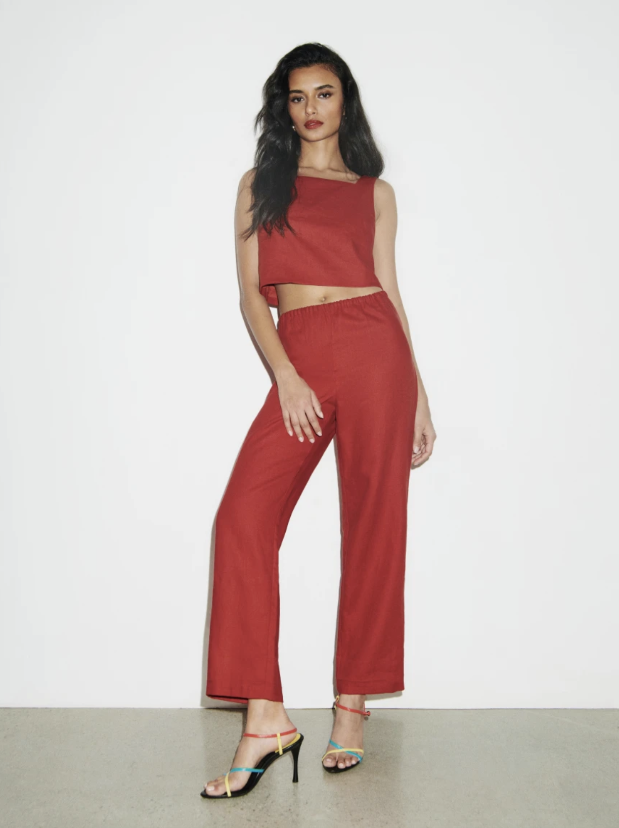 Explaining the Meaning of a Dressy Casual Dress Code 2024