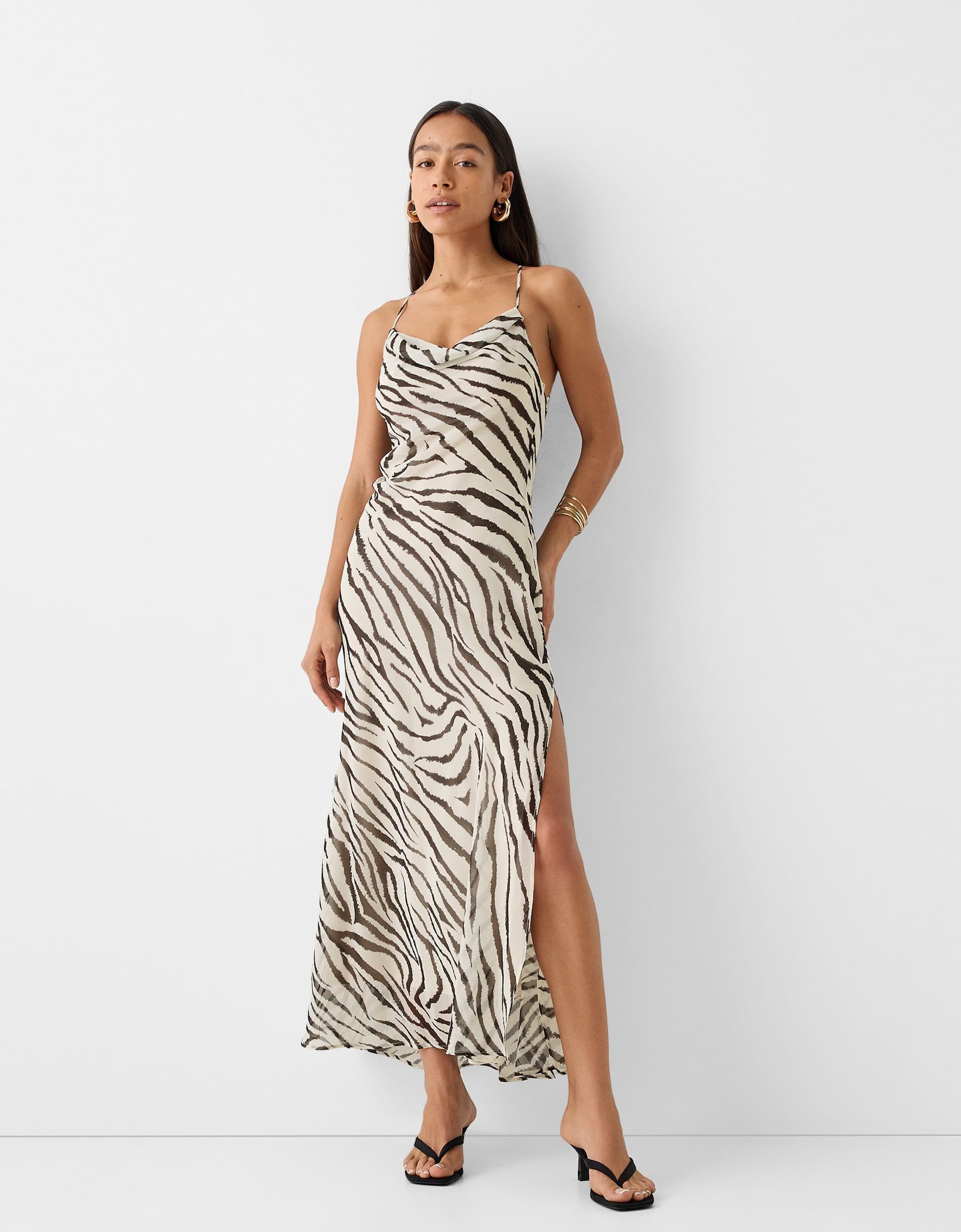 Dress Vestido Floreado Bershka Vestidos Fluidos Estampados De Zara