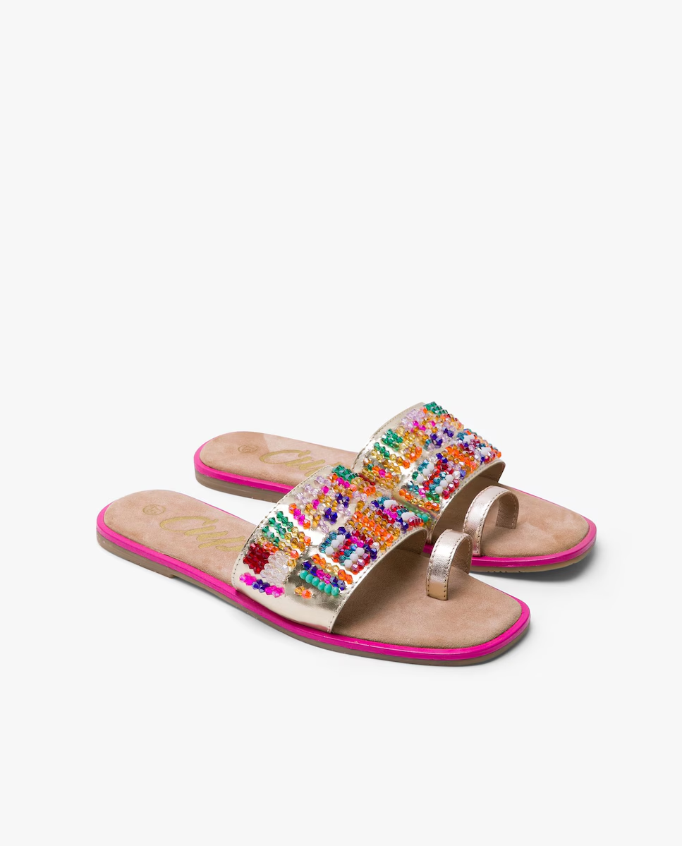 sandalias planas joya que puedes llevar como invitada de boda